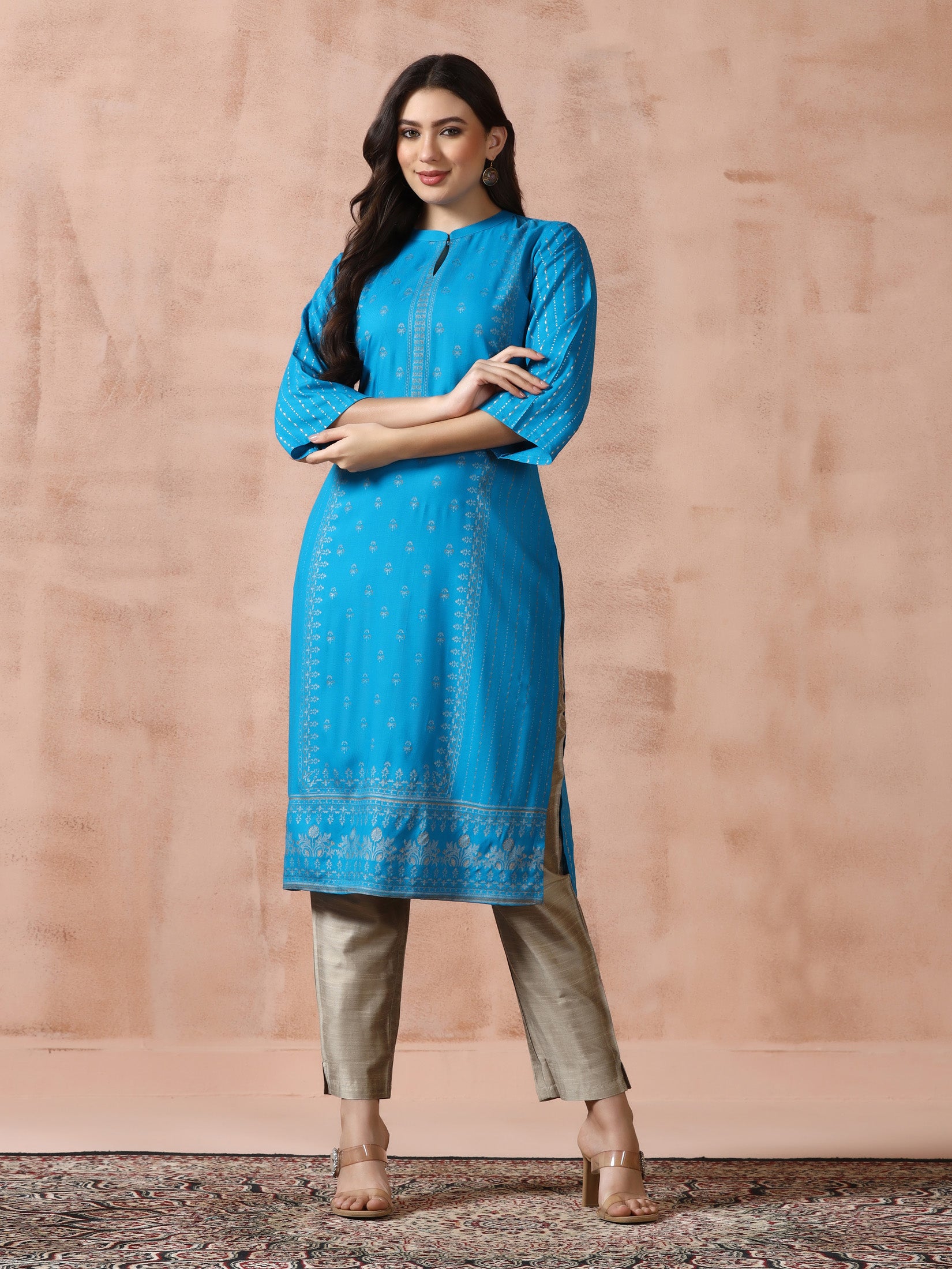 Women Liva Rayon Blue Placement Print Kurta