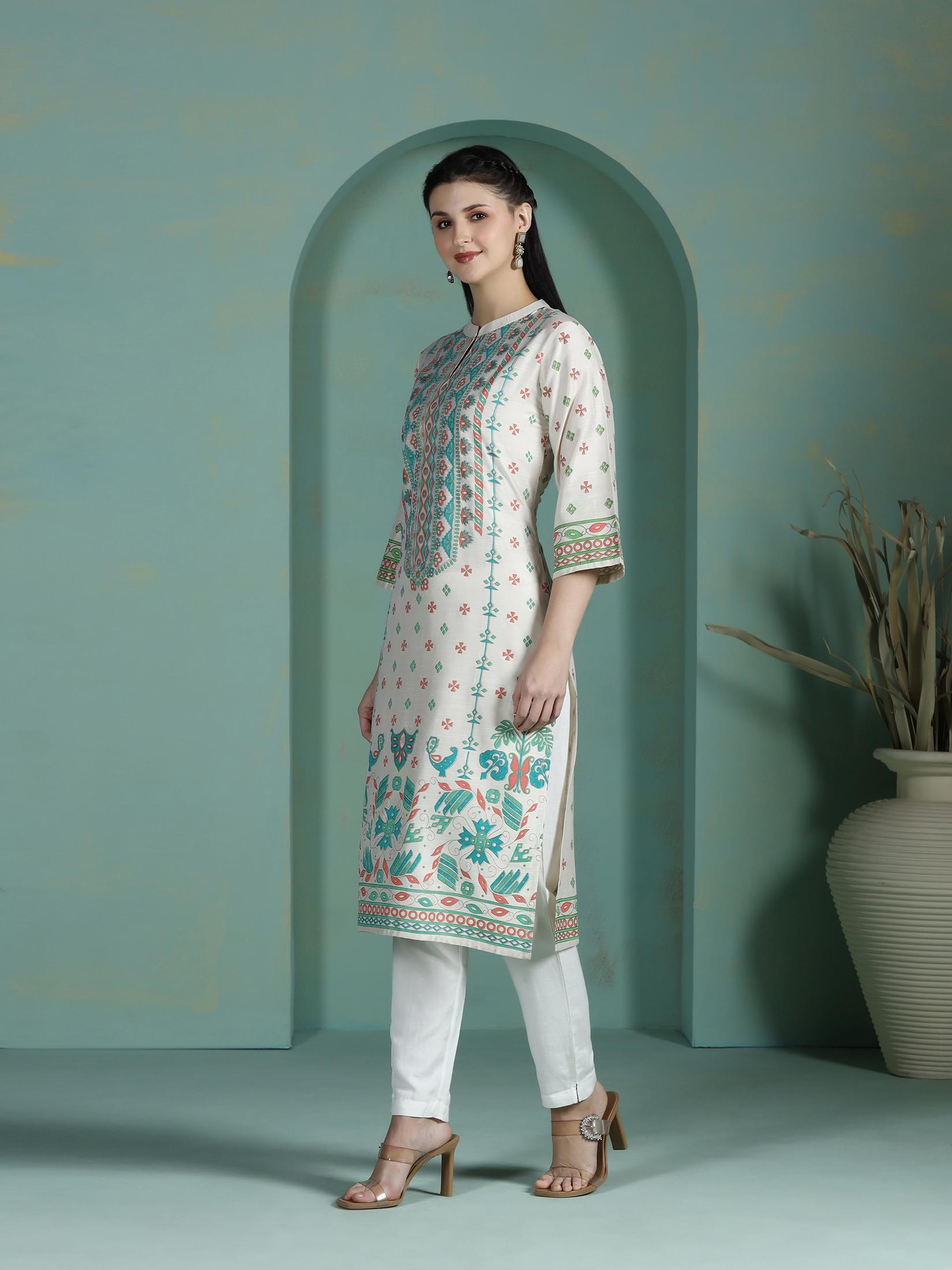 Women Liva Cream Placement Print Kurta.