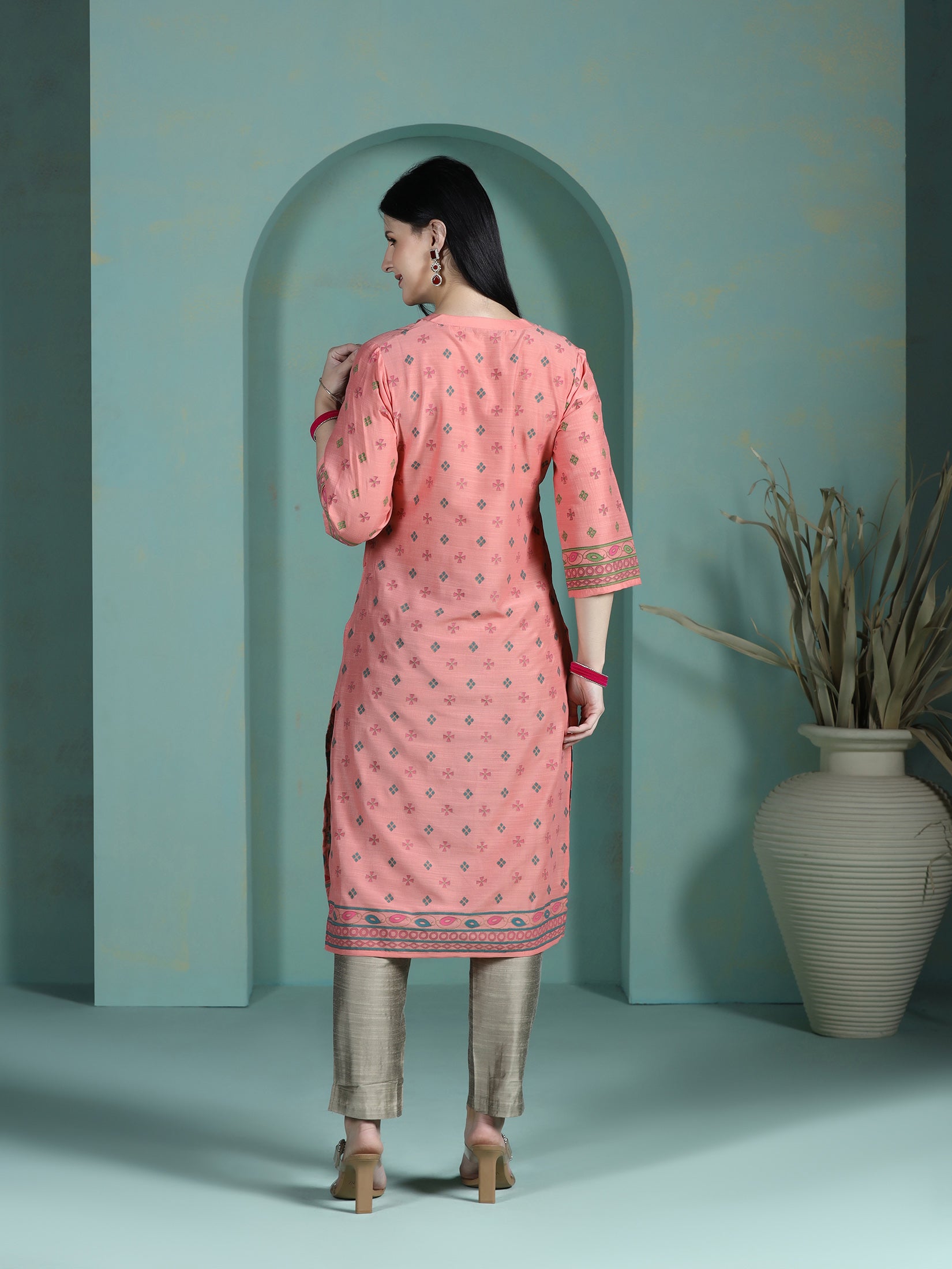 Women Liva Peach Placement Print Kurta