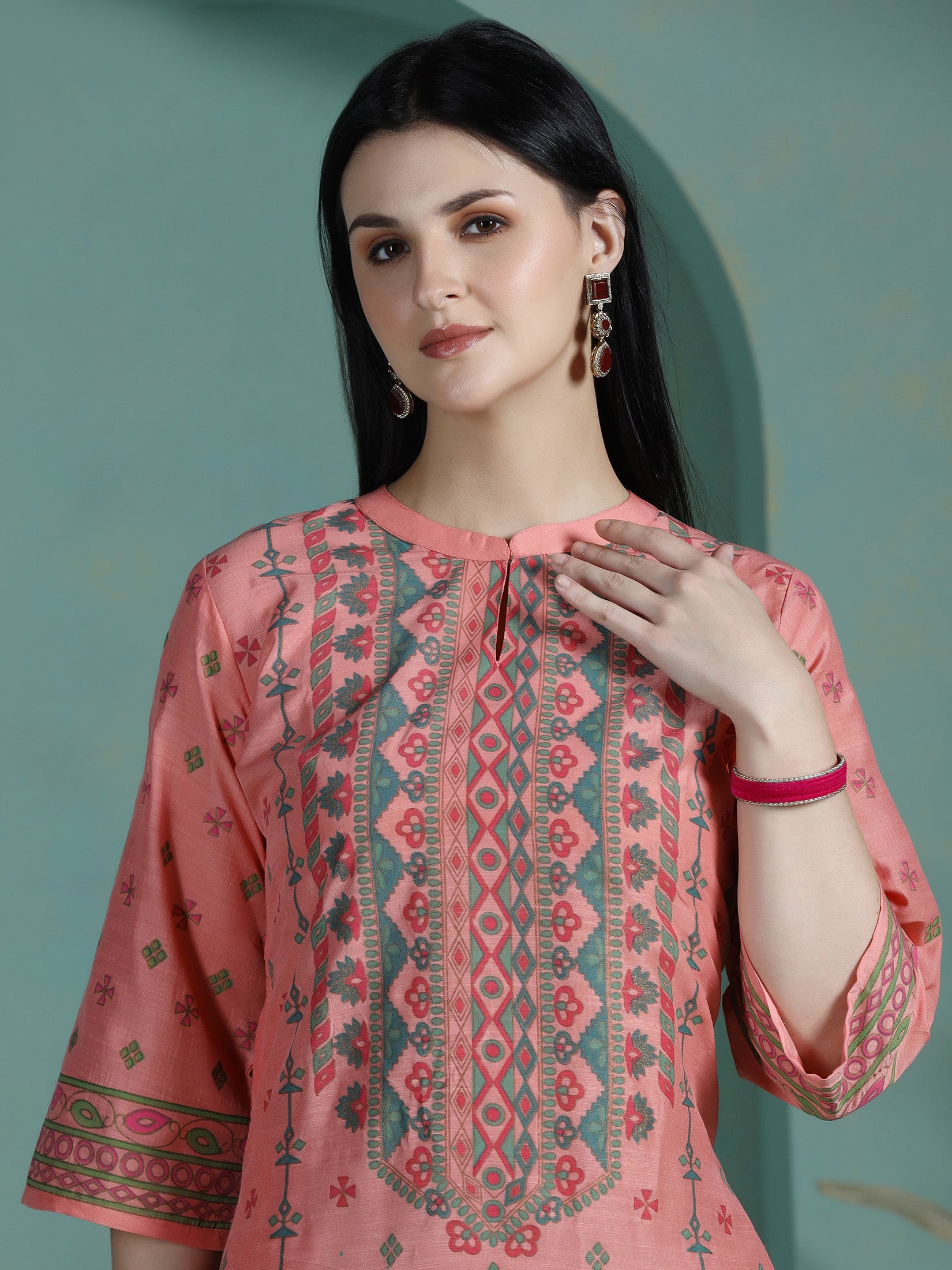 Women Liva Peach Placement Print Kurta