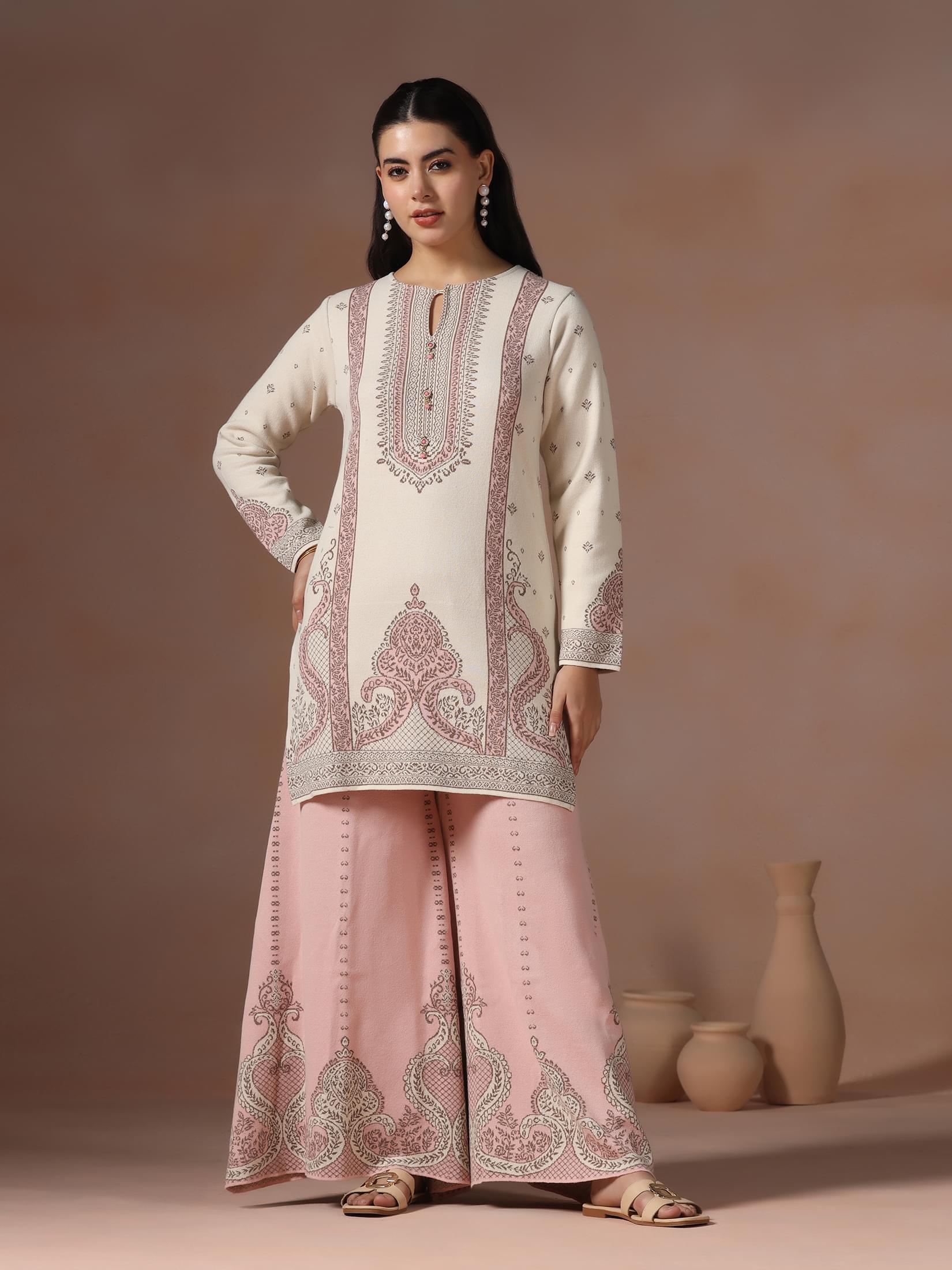 Winter Women Wool Blend Off White & Pink Jacquard Kurta Bell Bottom Dupatta.