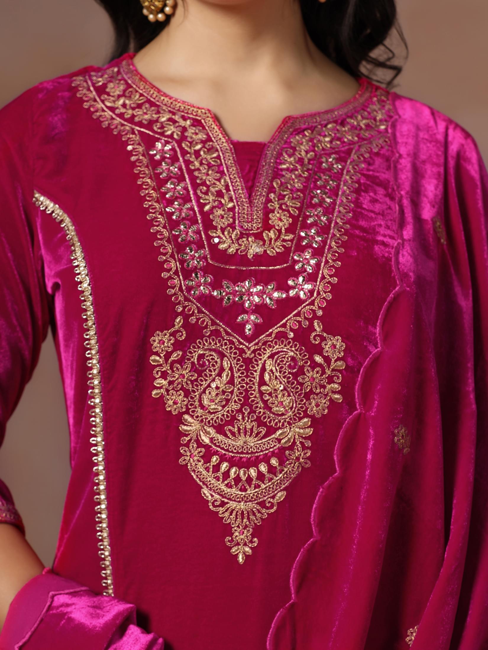 25671FUCHSIA_closer