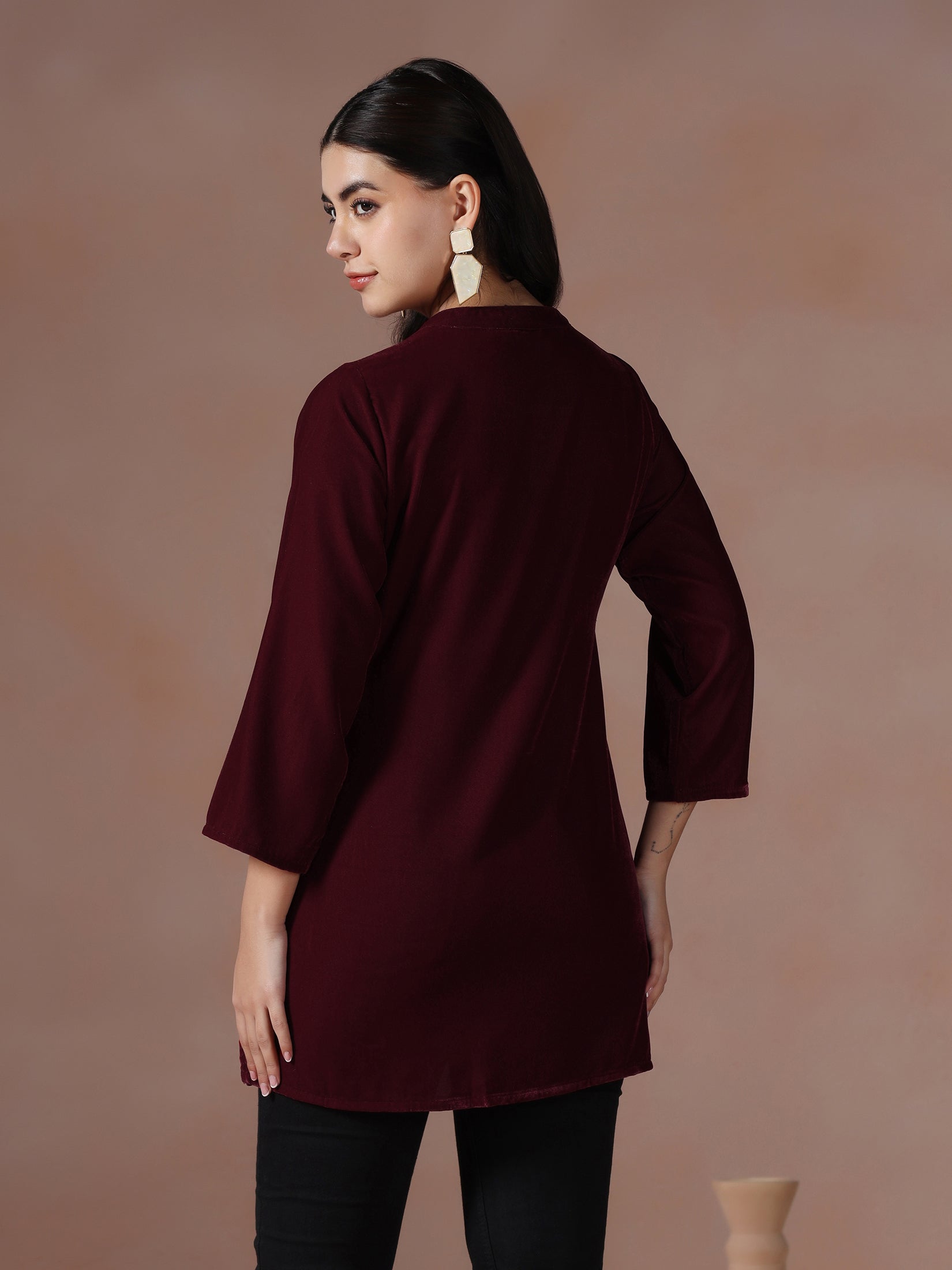 25738MAROON_back