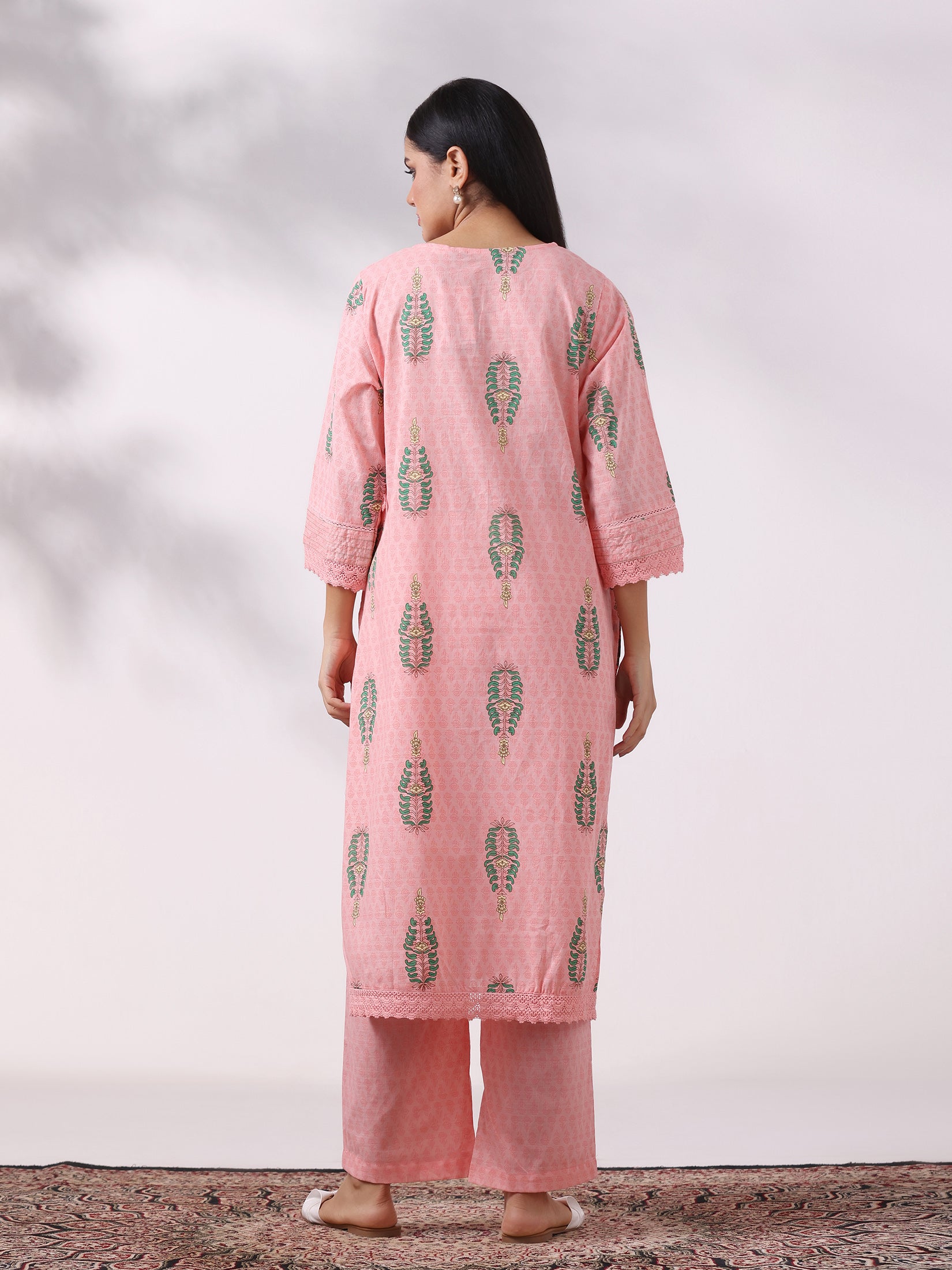 Women Cotton Pink Printed Kurta With Comfort Pant