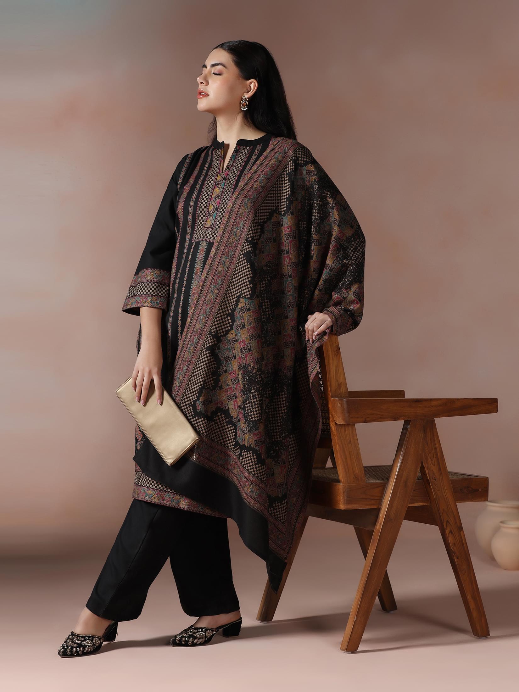 Winter Women Acrylic Jacquard Black Woven Kurta Comfort Pant Dupatta.