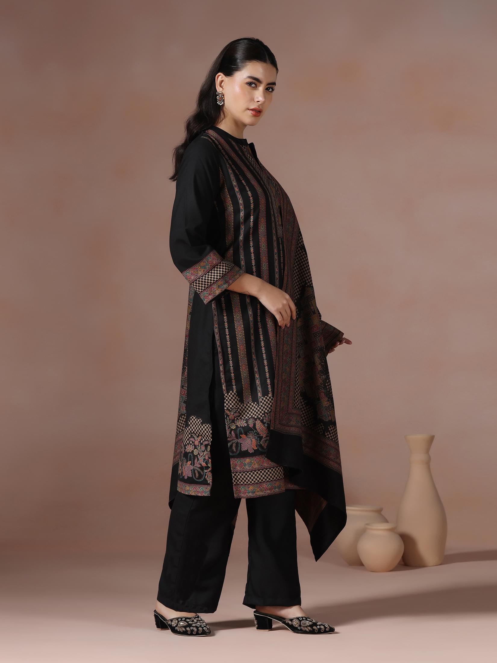 Winter Women Acrylic Jacquard Black Woven Kurta Comfort Pant Dupatta.