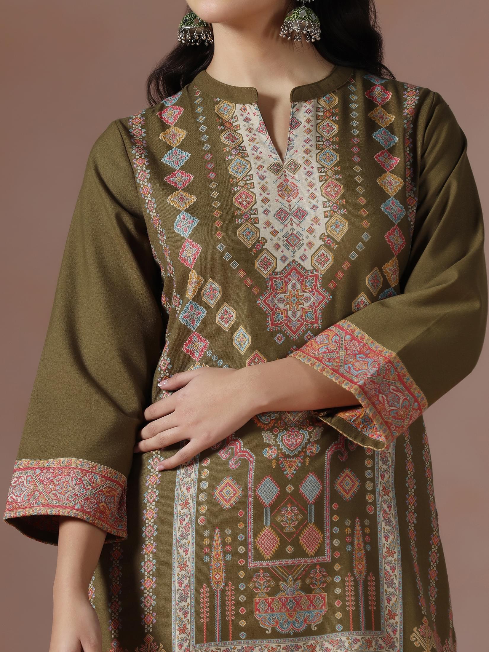 Winter Women Acrylic Jacquard Olive Woven Kurta Comfort Pant Dupatta.