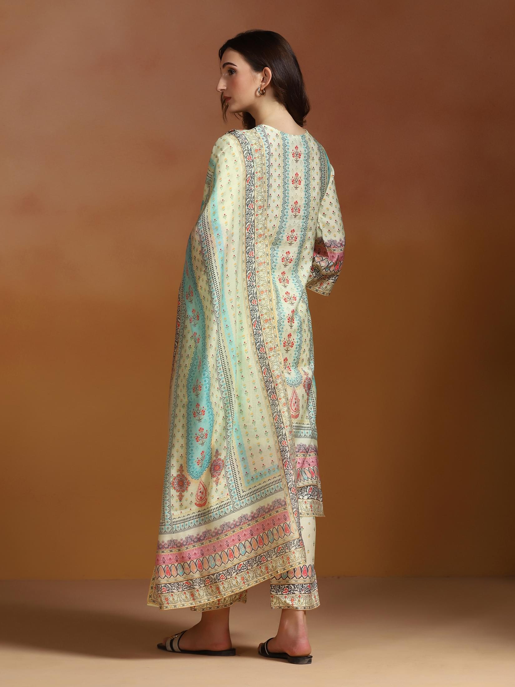 25810BEIGEMULTI_back