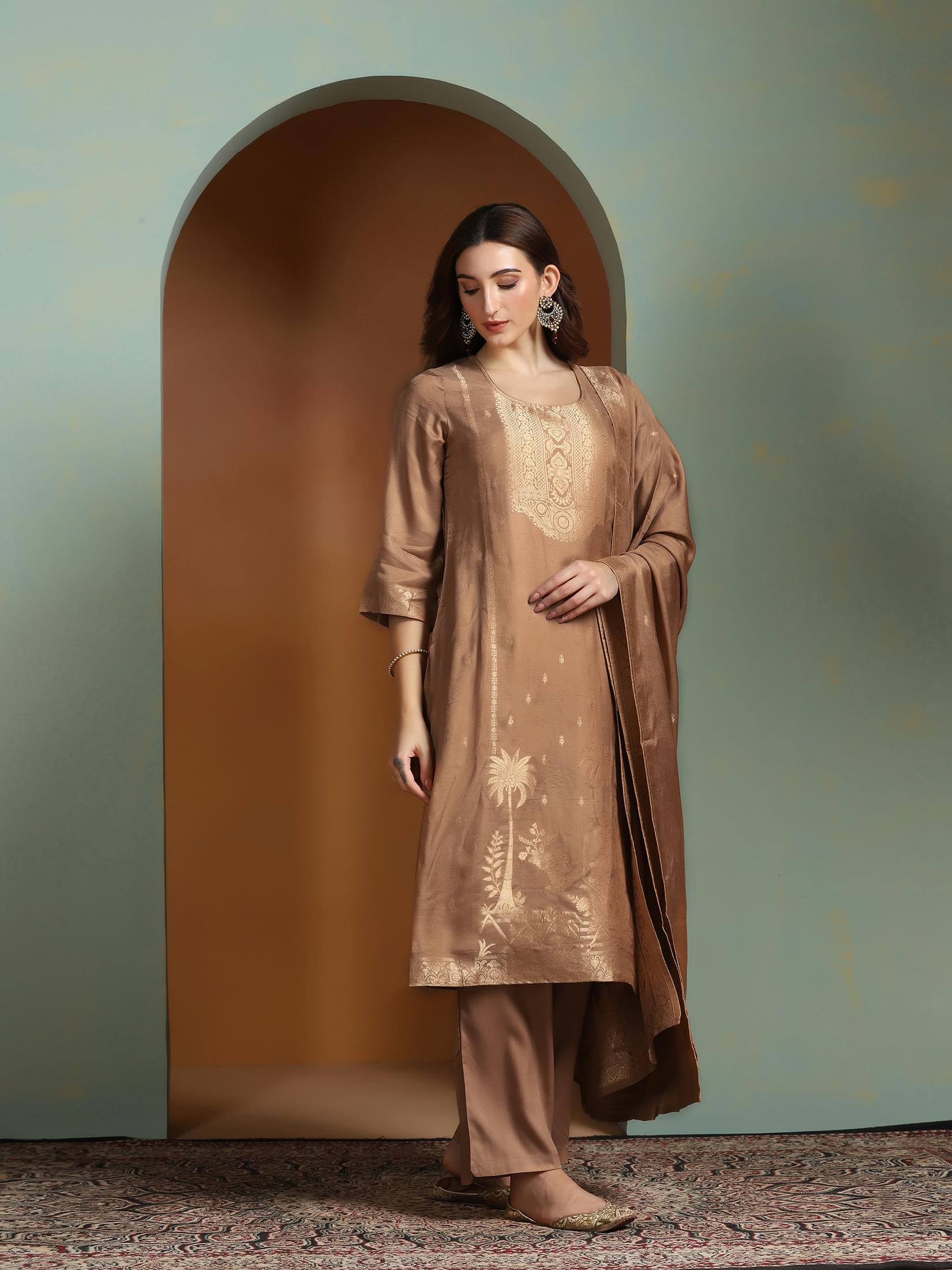 26140BROWN_right