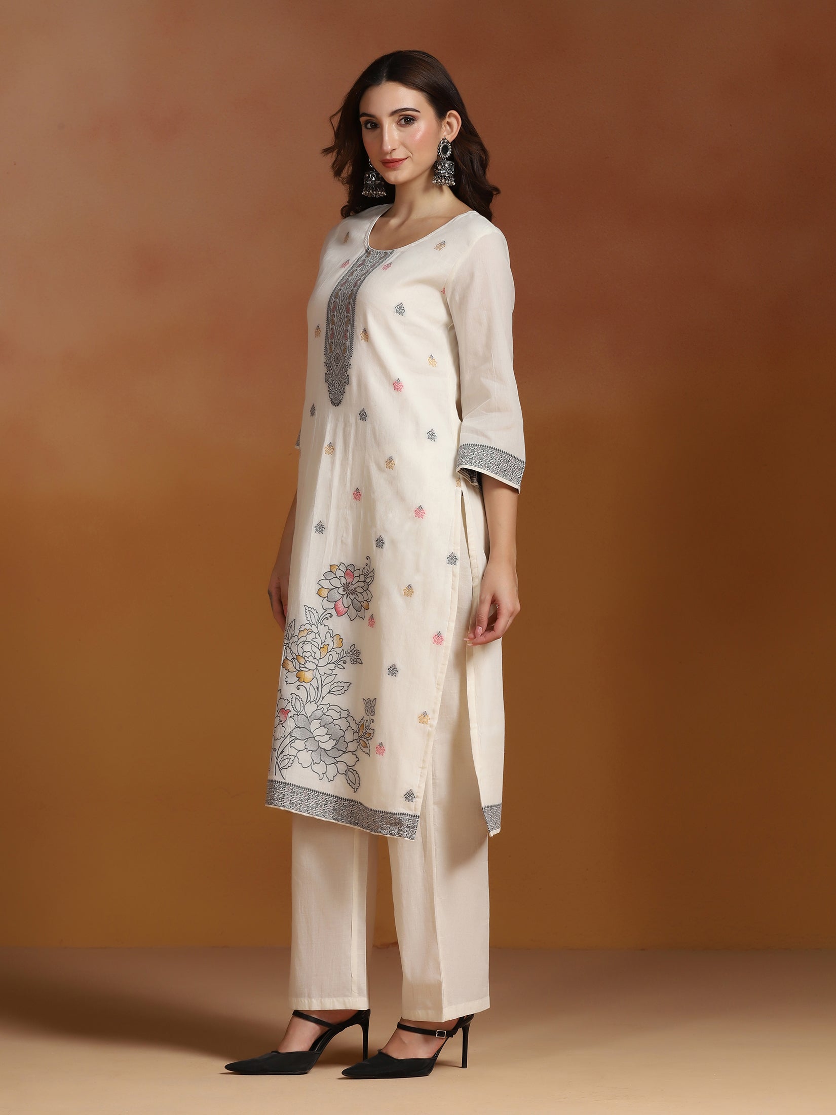Women Off White Cotton Jacquard Kurta Comfort Pant With Dupatta