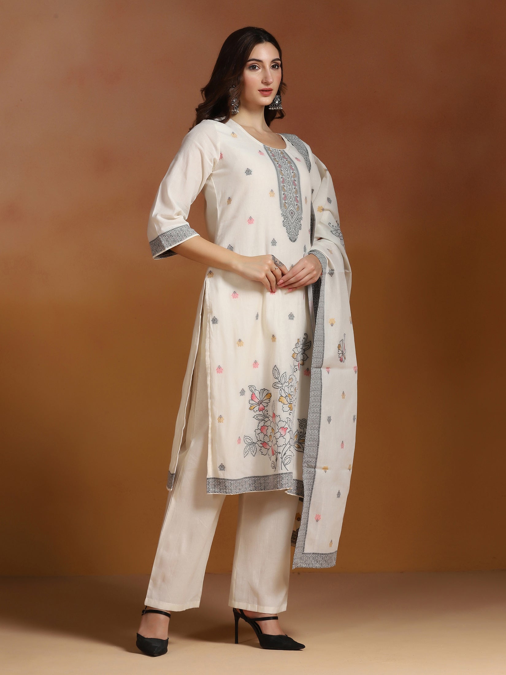 Women Off White Cotton Jacquard Kurta Comfort Pant With Dupatta