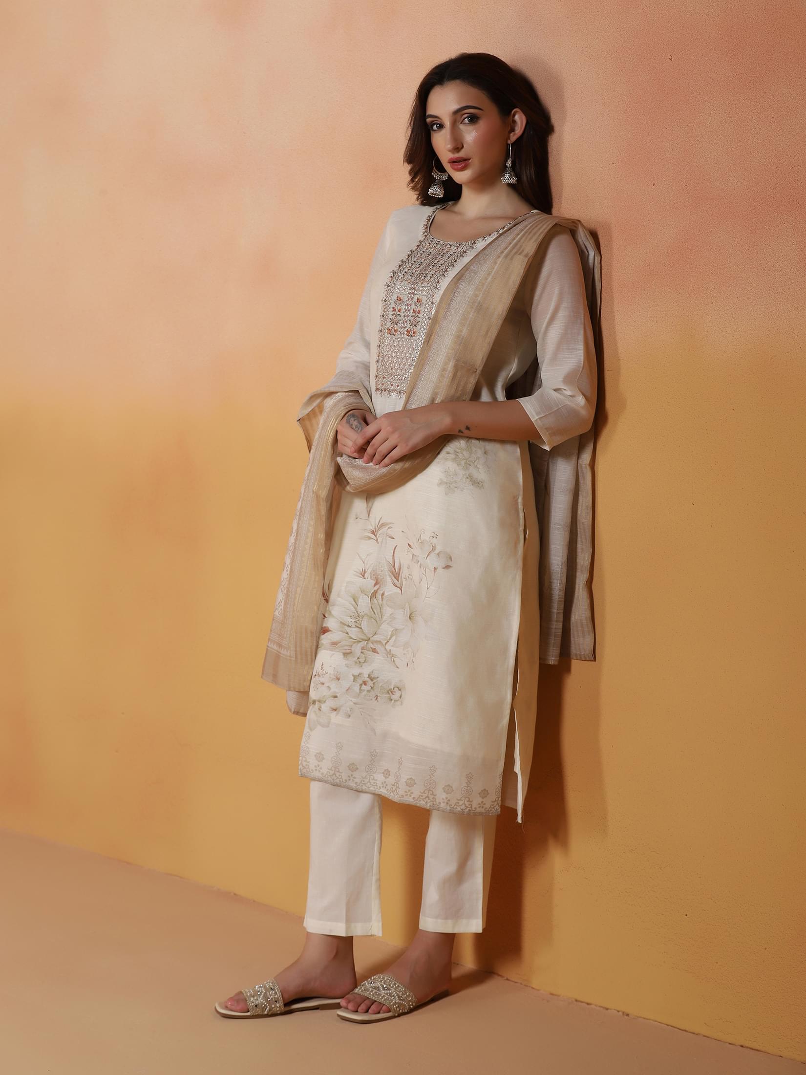 26221KBOFFWHITE_OLIVE_left