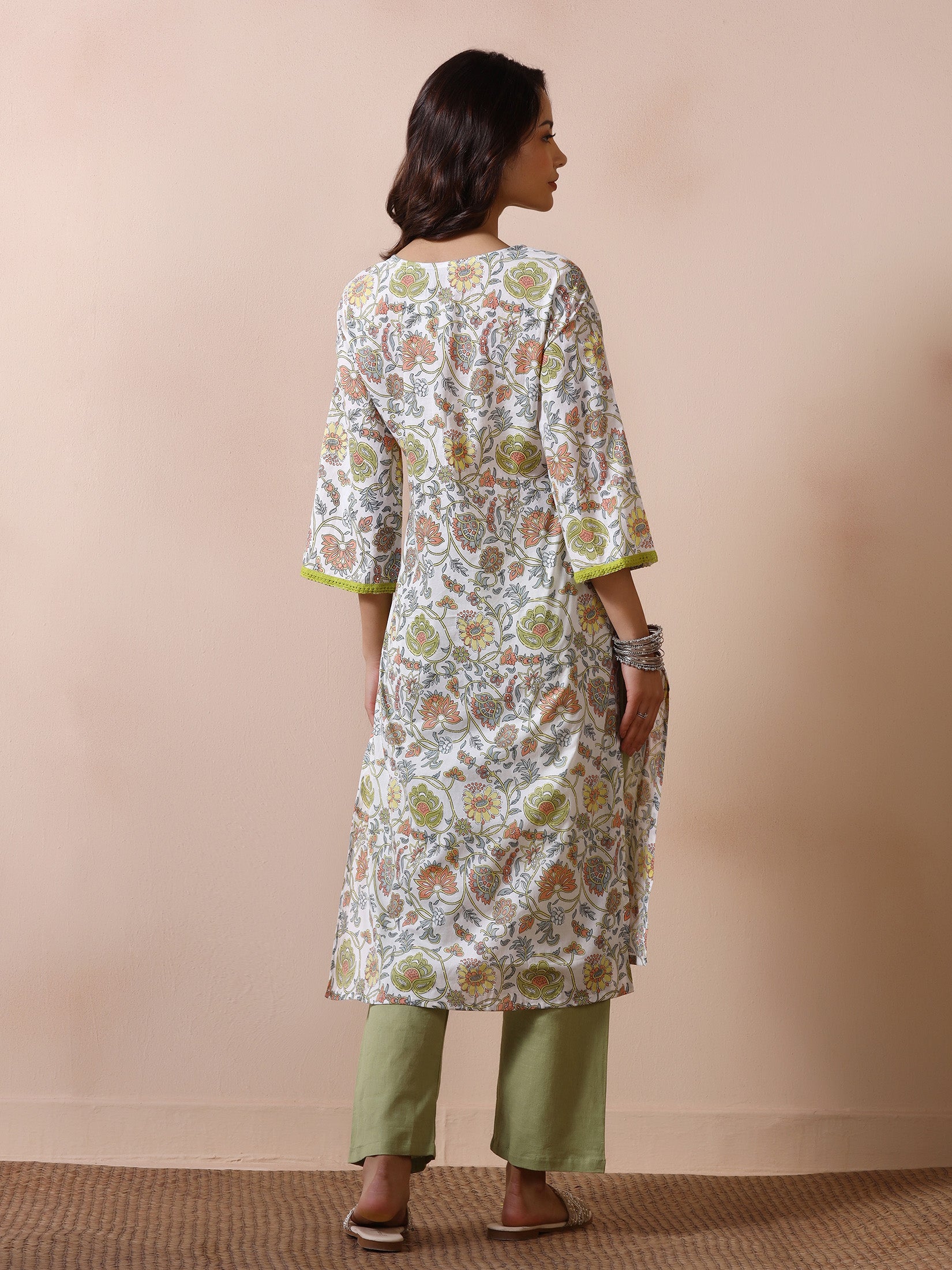 Women Off White Cotton Printed Kurta