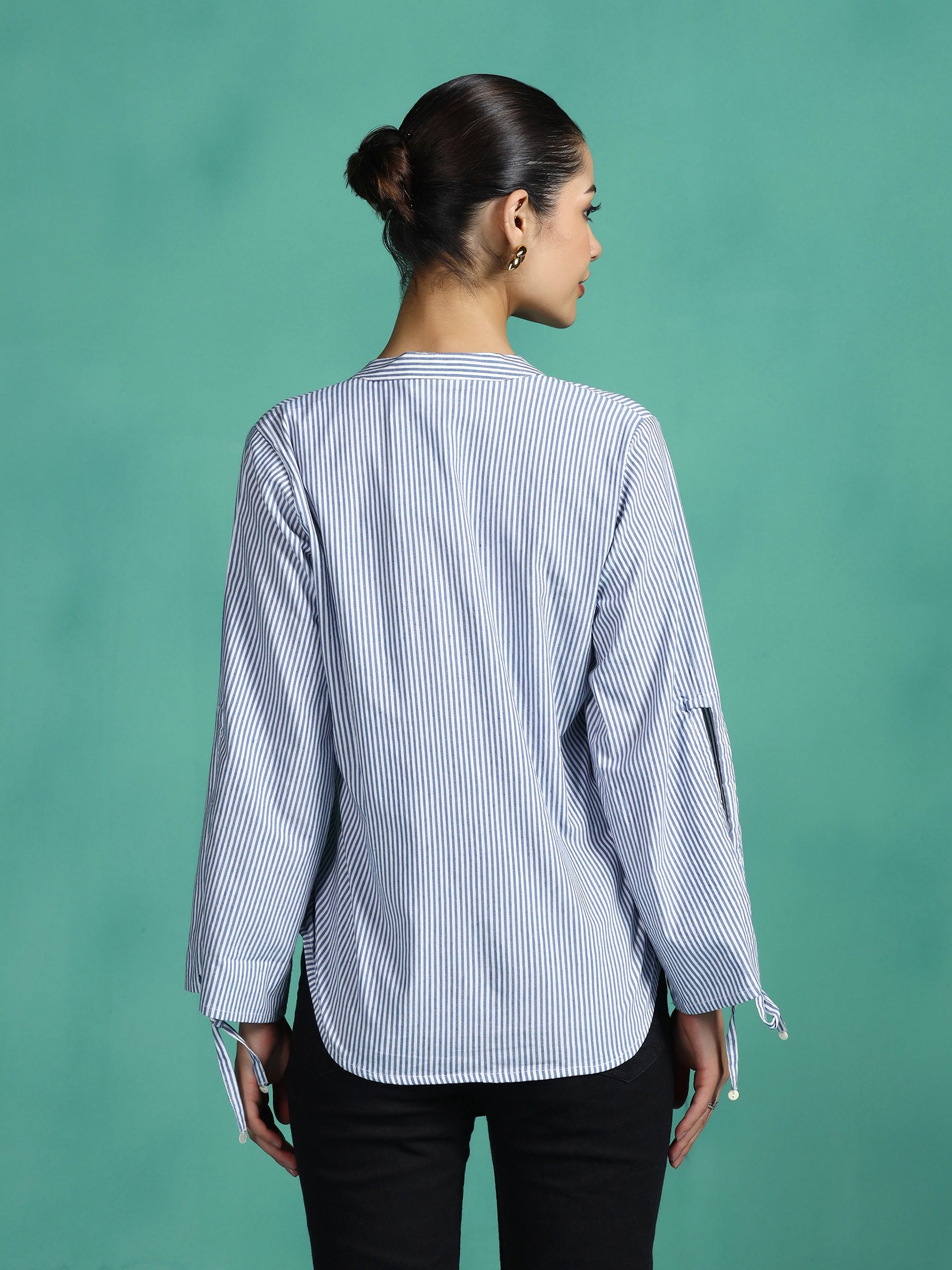 Women Cotton Blue Yarn Dyed Top.