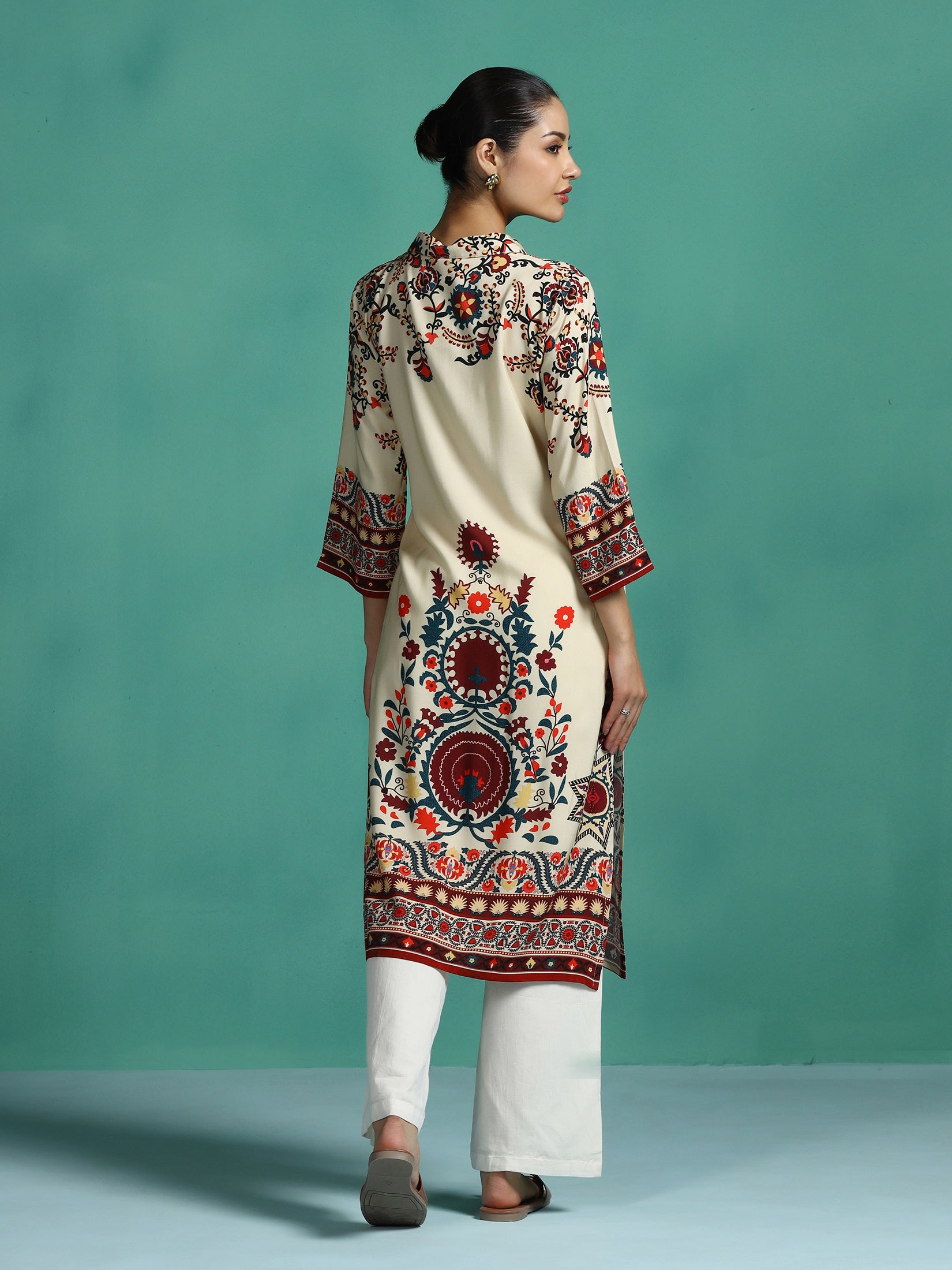 Women Liva Beige Printed Kurta