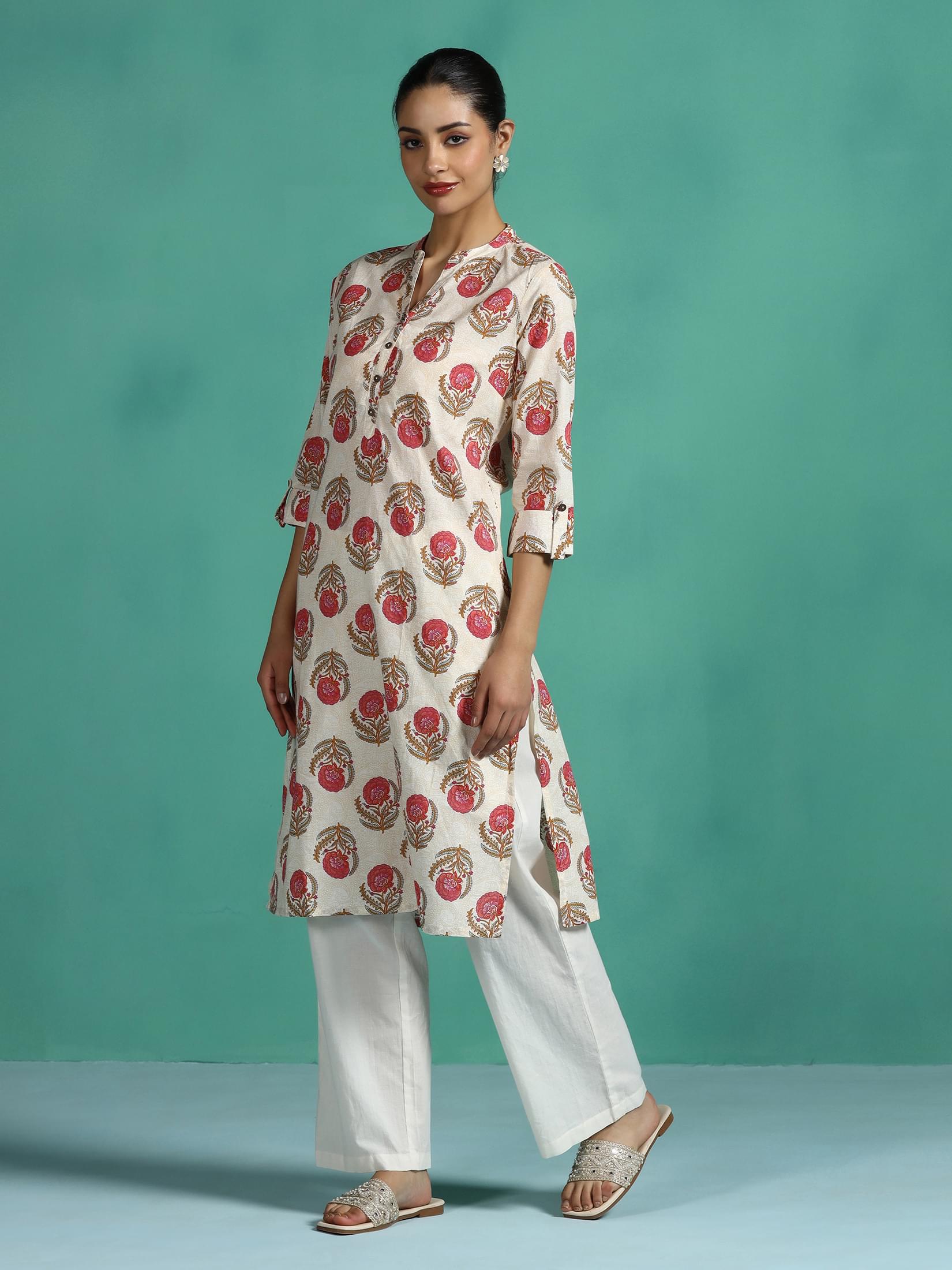 Women Cotton Off white and Pink Floral Print Kurta.