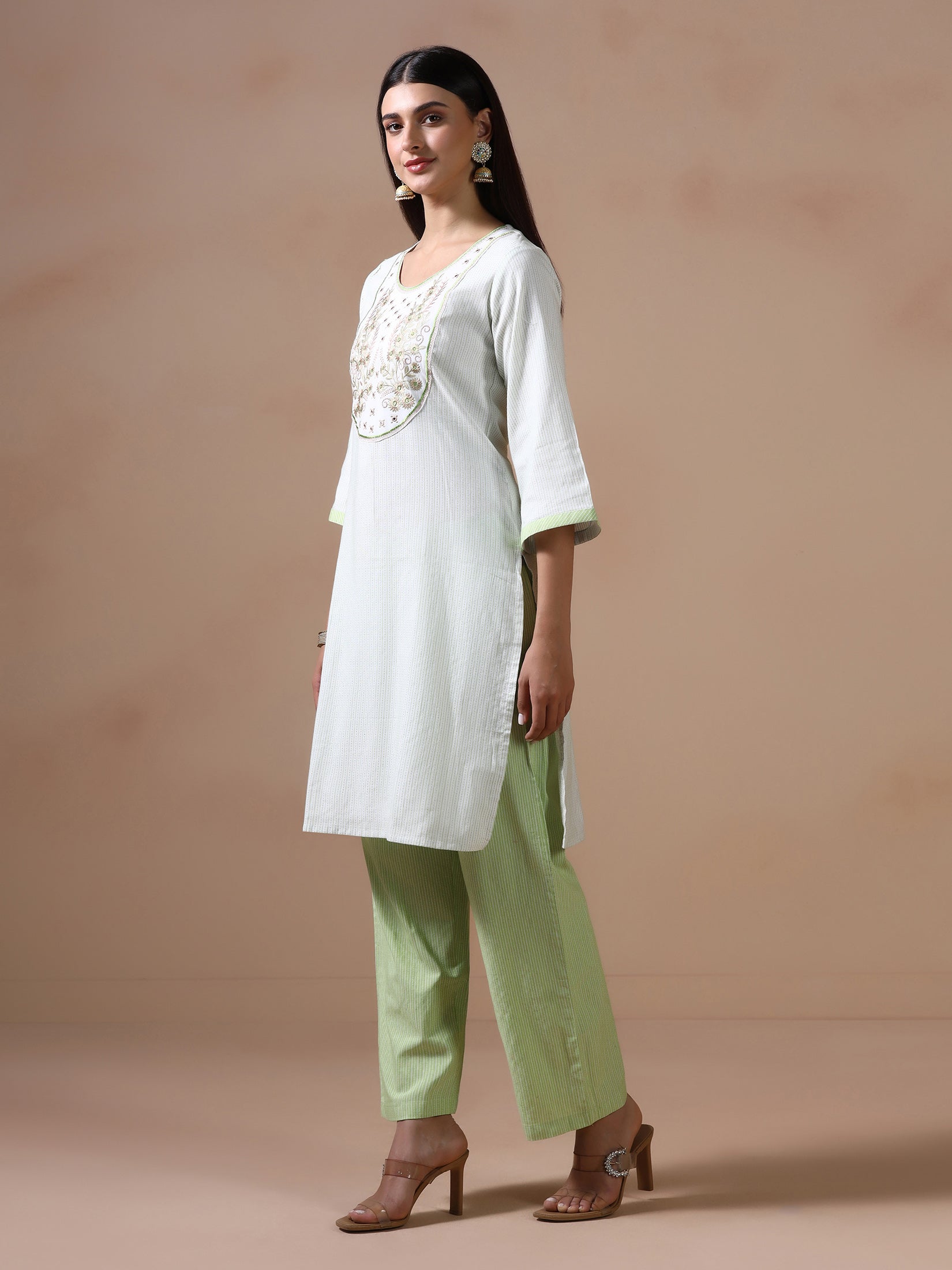 Women Poly Cotton Green Embroidered Yarn Dyed Kurta Comfort Pant Dupatta
