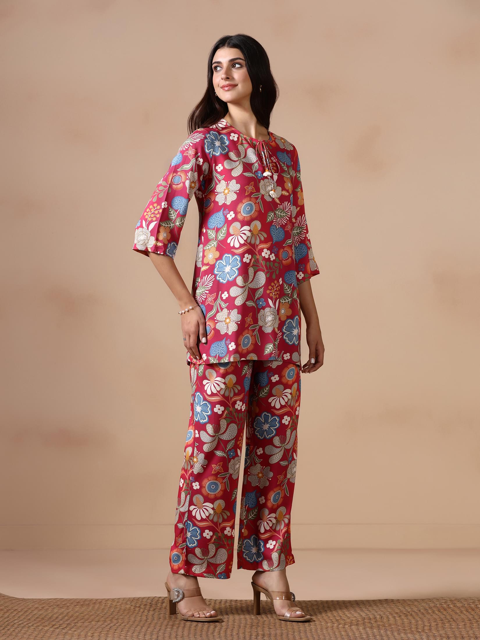 Women Liva Pink Floral Print Co Ord Set.