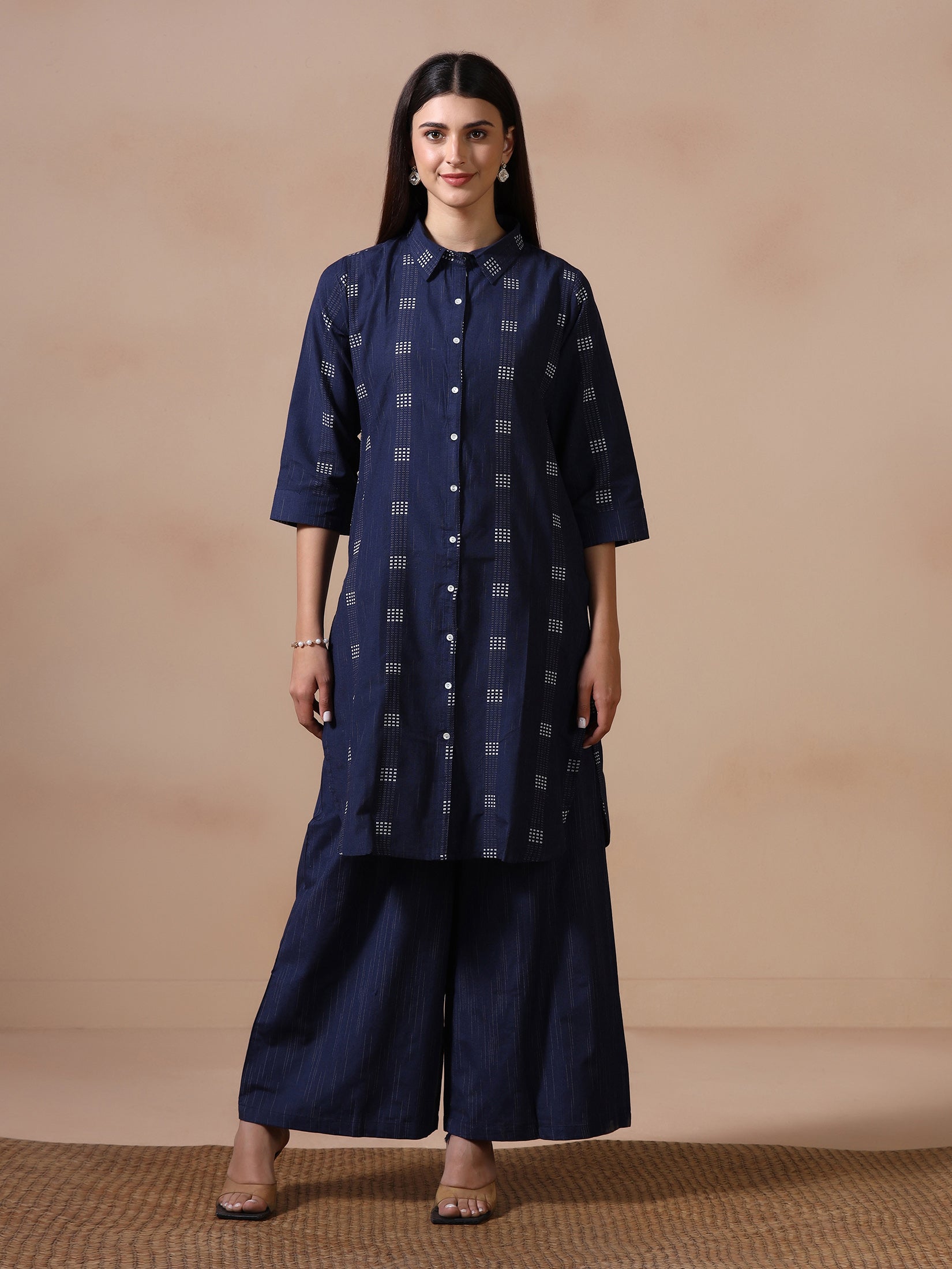Women Poly Cotton Navy Blue Yarn Dyed Kurta With Wide Leg Pant