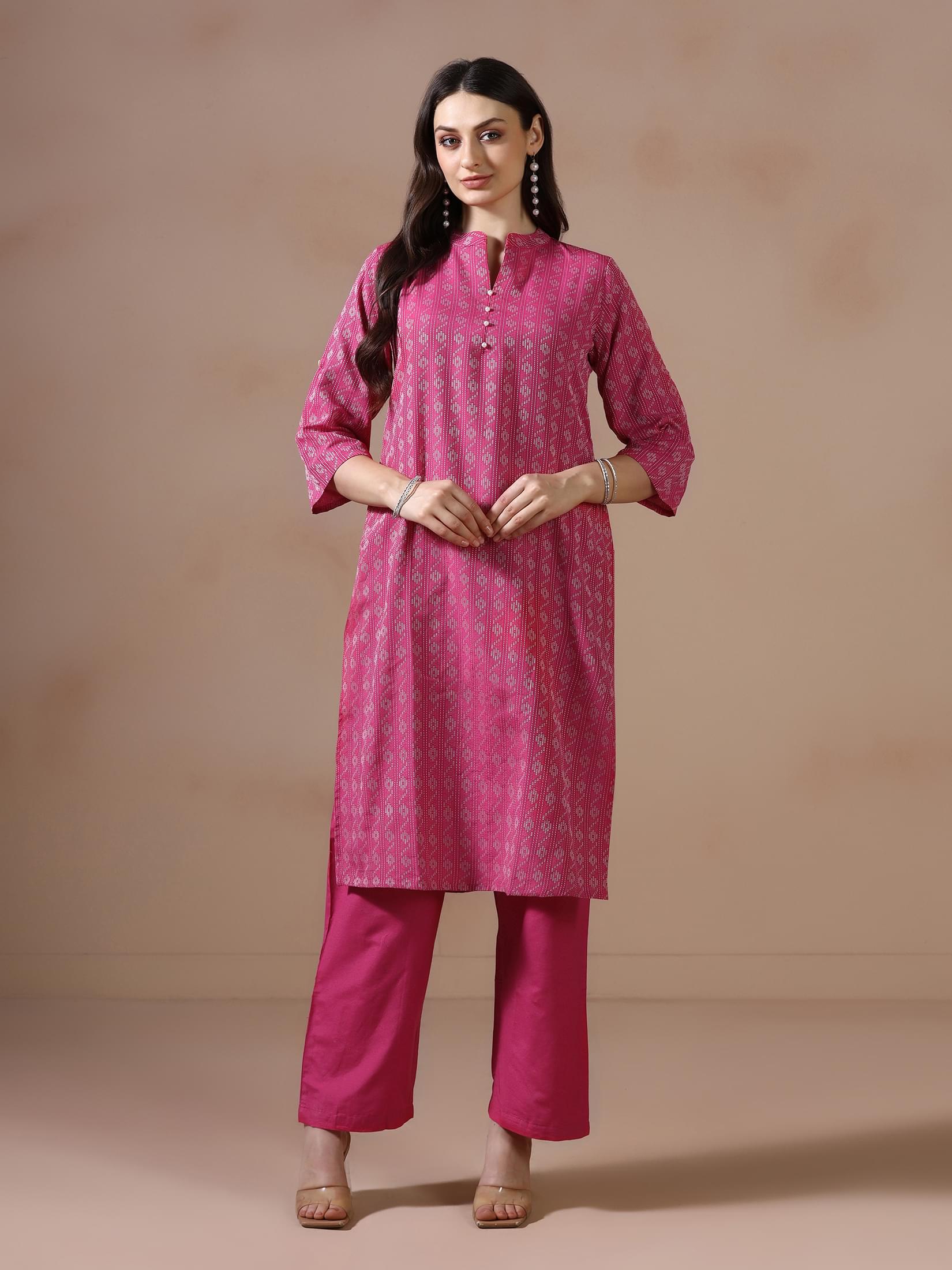 Women Poly Cotton Pink Yarn Dyed Kurta With Comfort Pant.