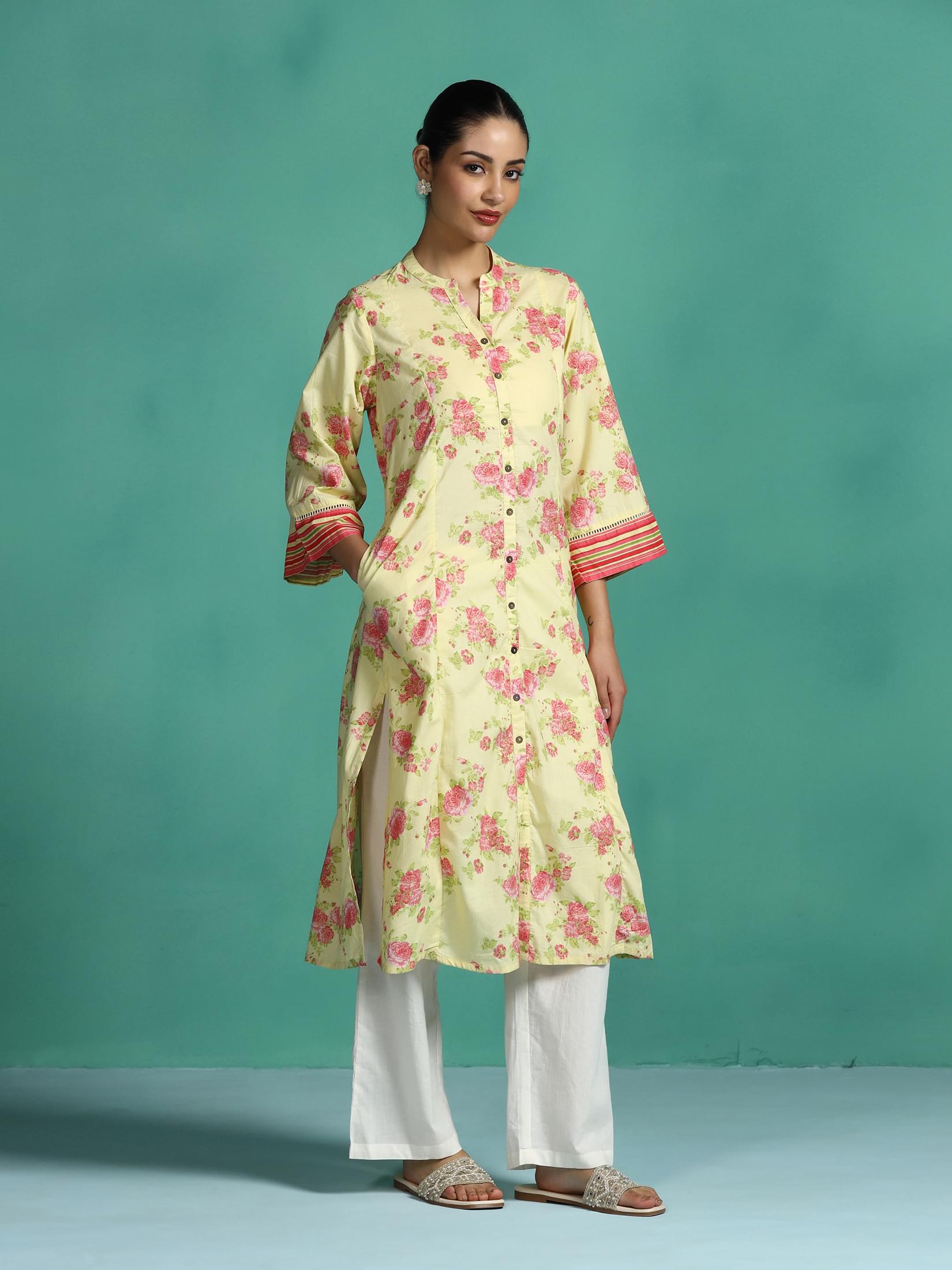 Women Cotton Yellow Floral Print Kurta.