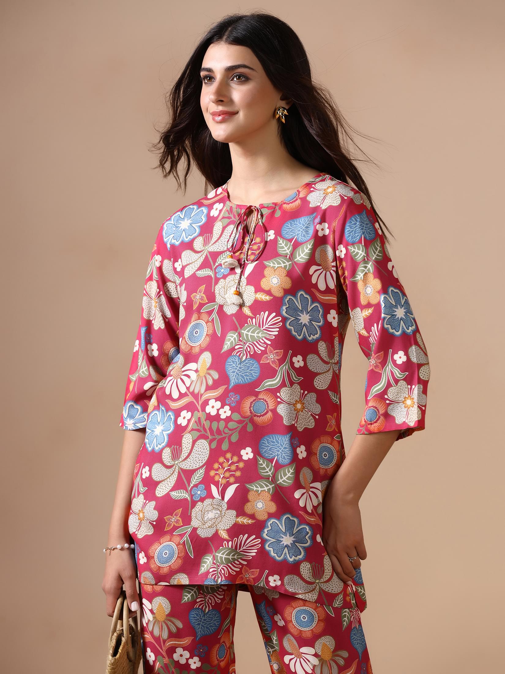 Women Liva Pink Floral Print Co Ord Set.