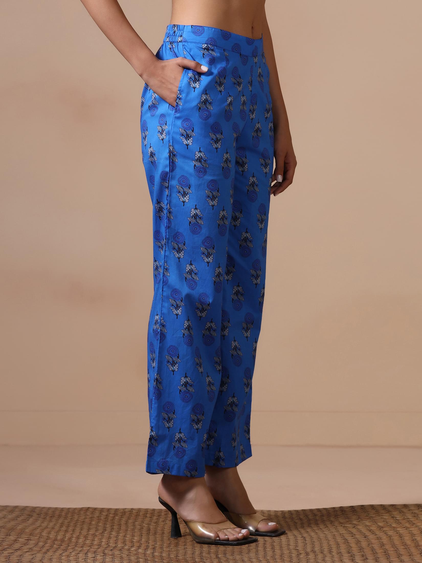 Women Cotton Blue Printed Kurta With Comfort Pant.