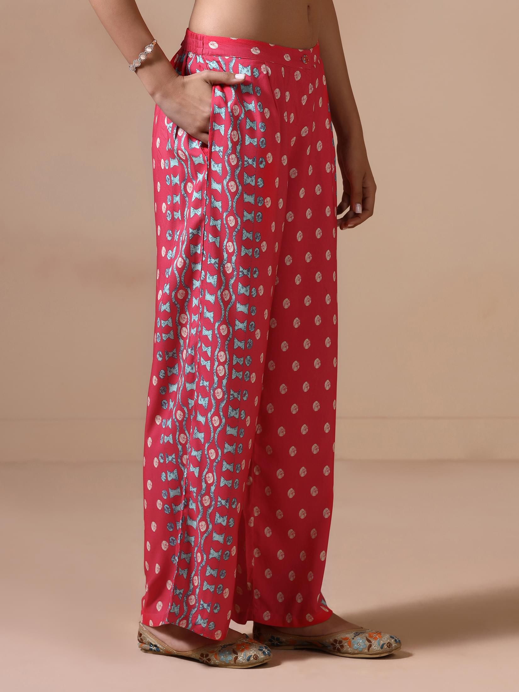 Women Liva Pink Printed Co Ord Set.