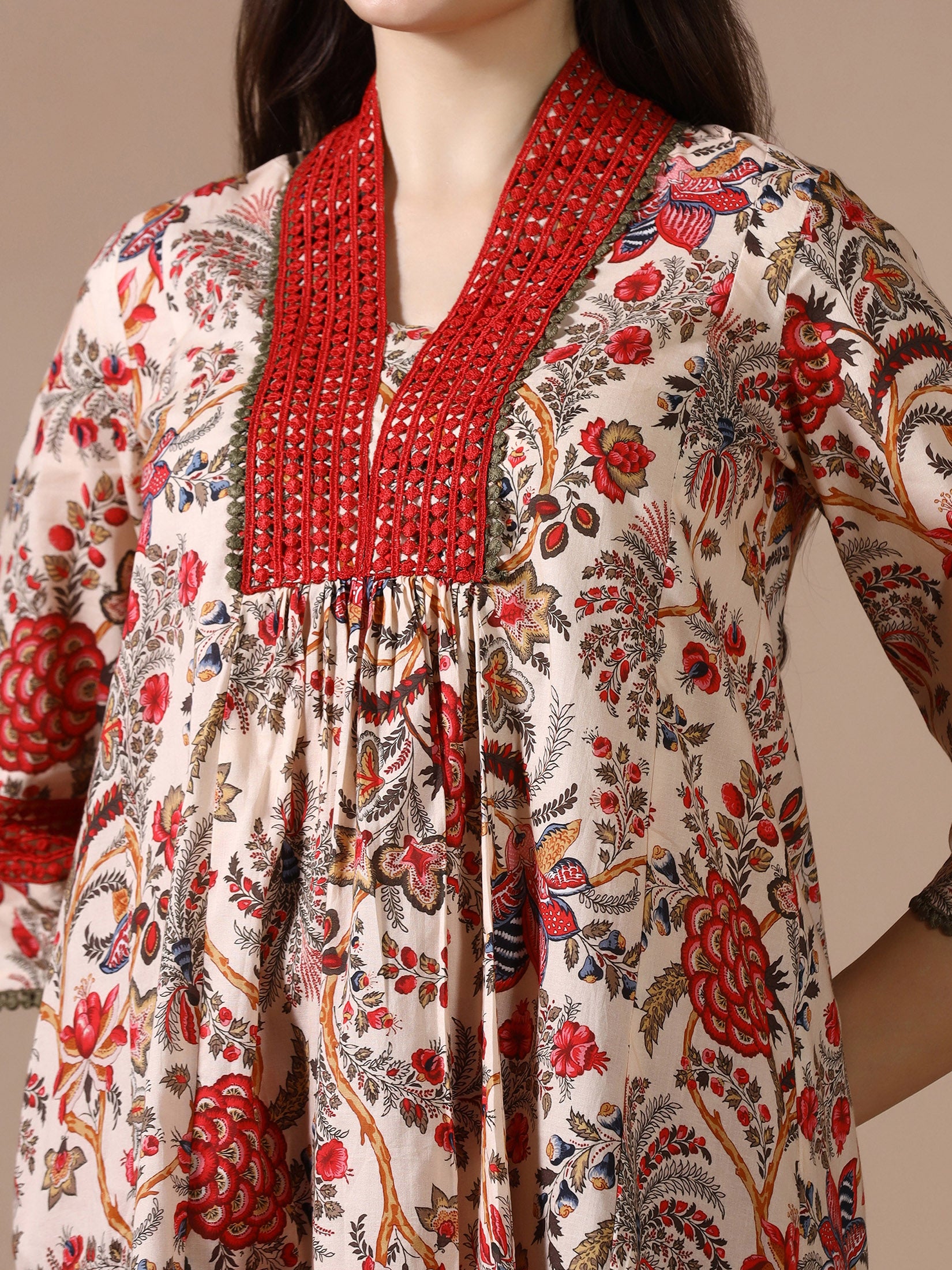 Women Cotton Beige Floral Print Kurta