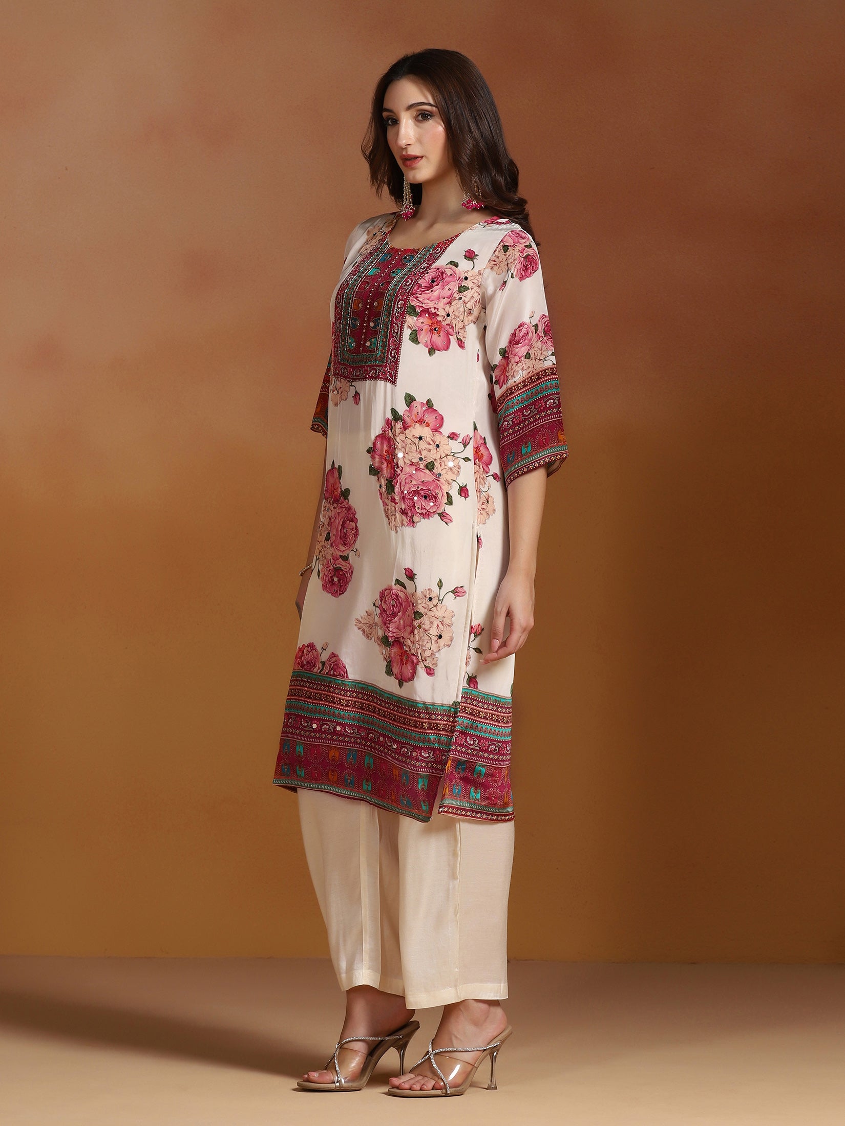 Women Natural Crepe Off White Printed Kurta Comfort Pant Dupatta