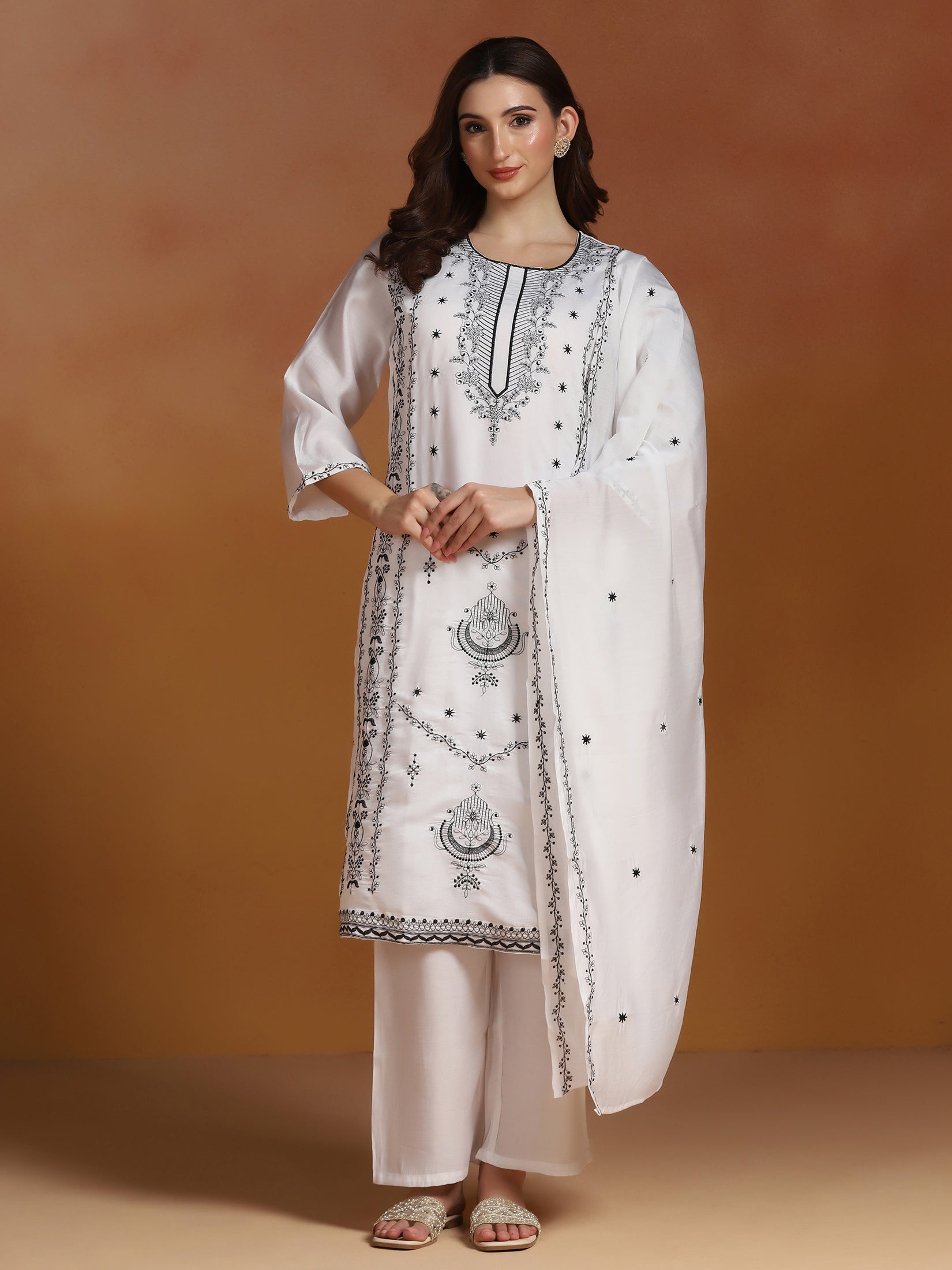 Women Chanderi White Embroidered Kurta Comfort Pant Dupatta
