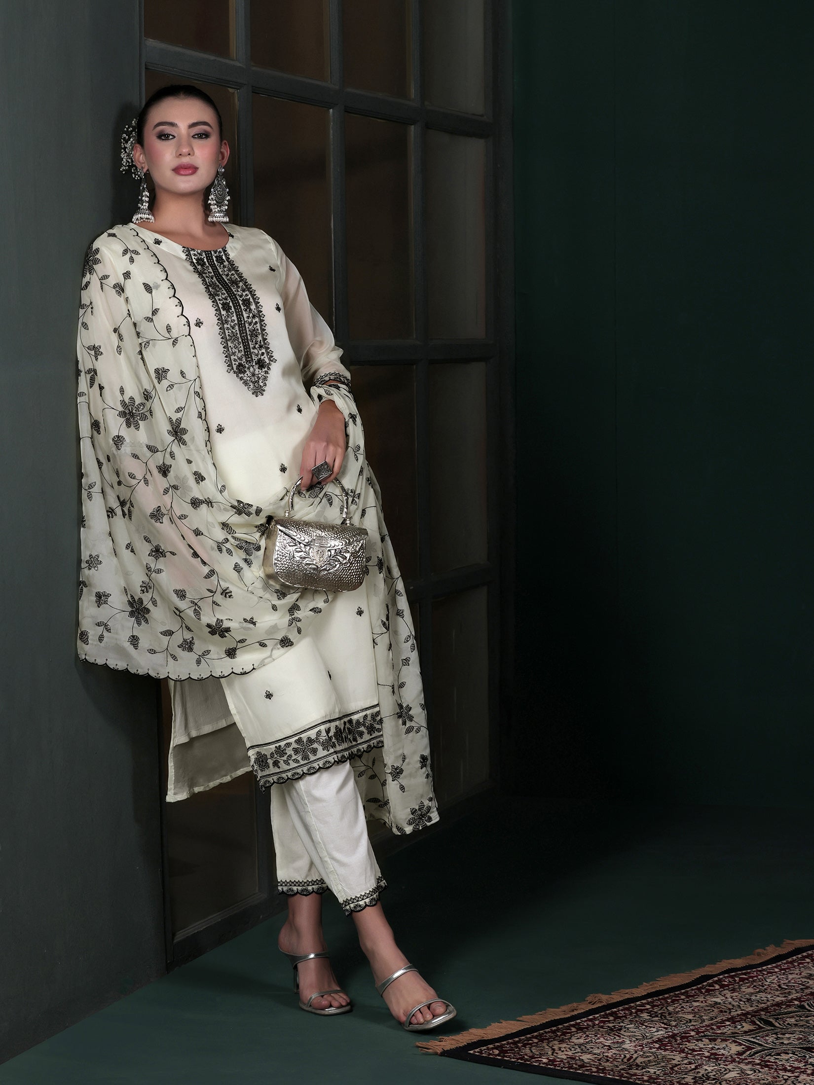 SIDH-244-BOFFWHITE_detail2