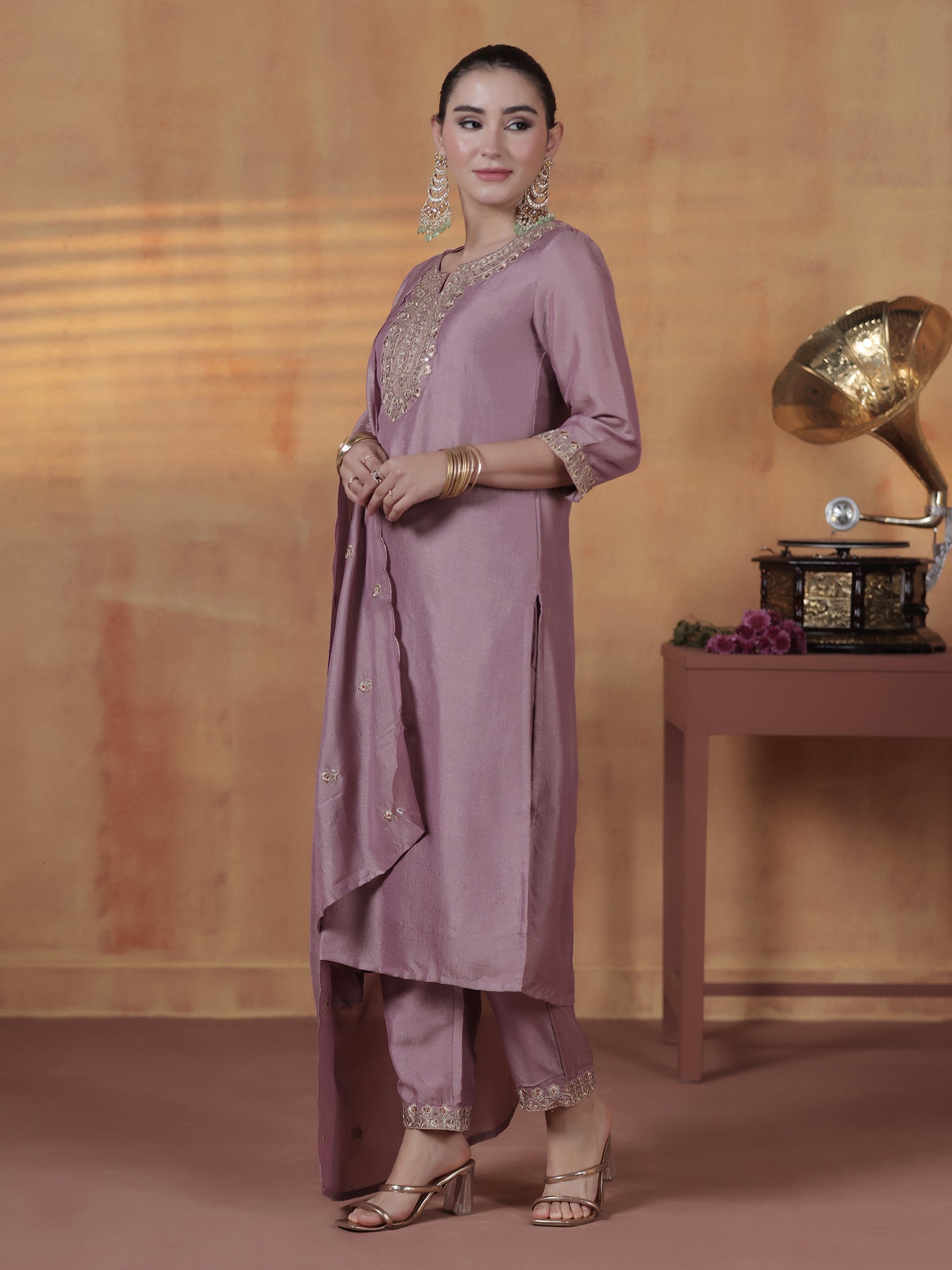 SIDH-26146KBLILAC_left