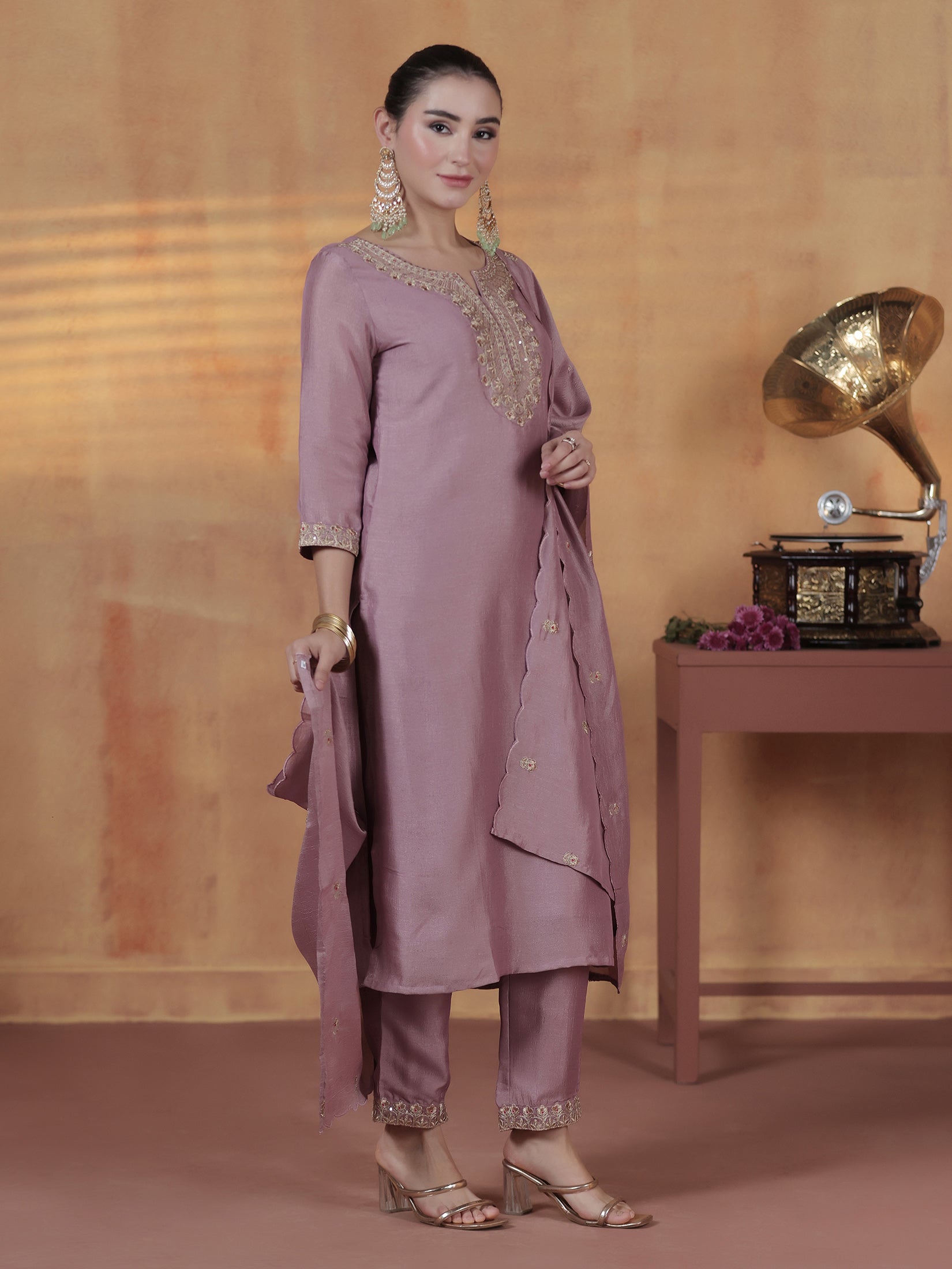 SIDH-26146KBLILAC_right