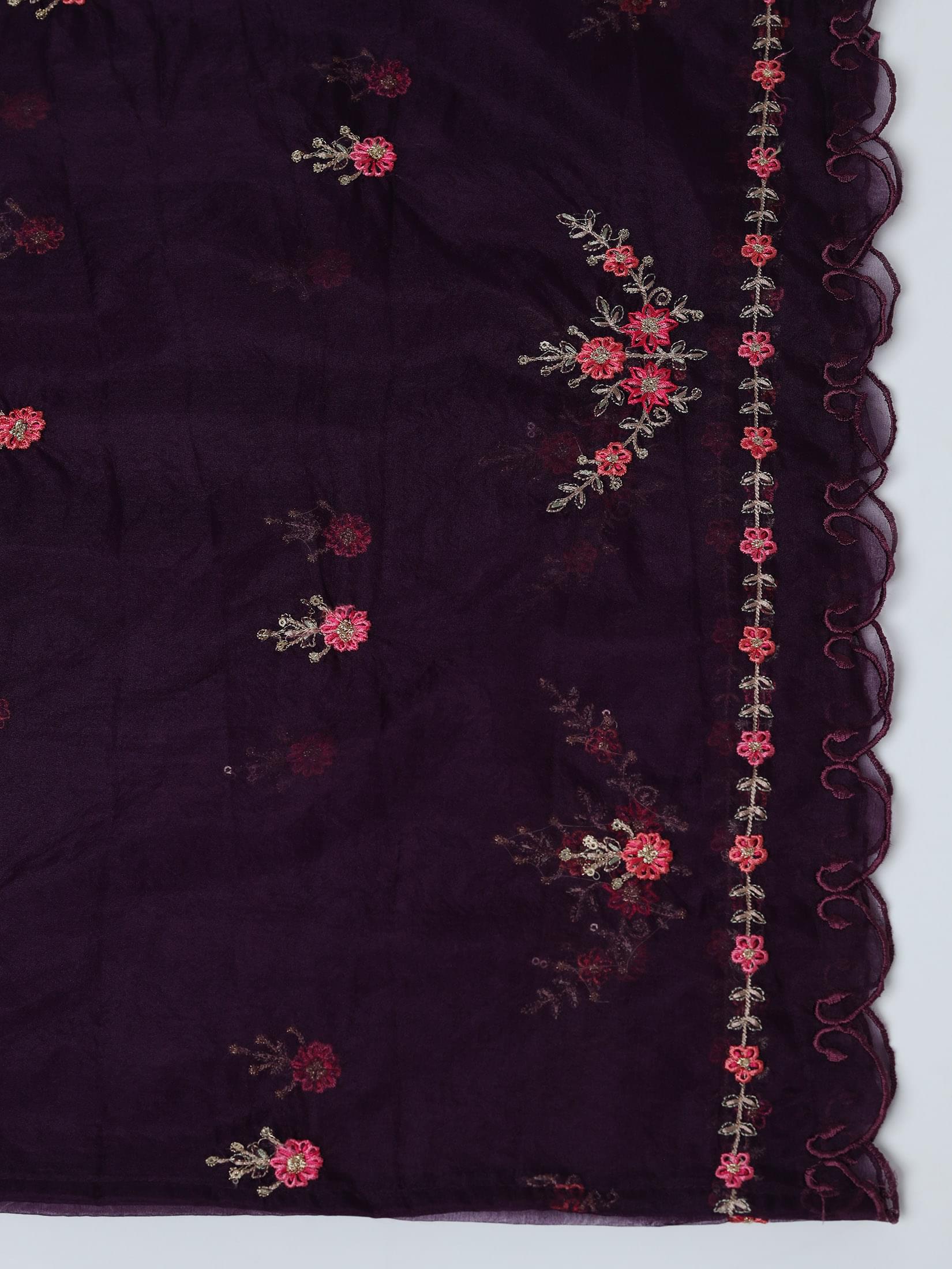 Women Orchid Silk Blend Embroidered Kurta Comfort Pant Dupatta.