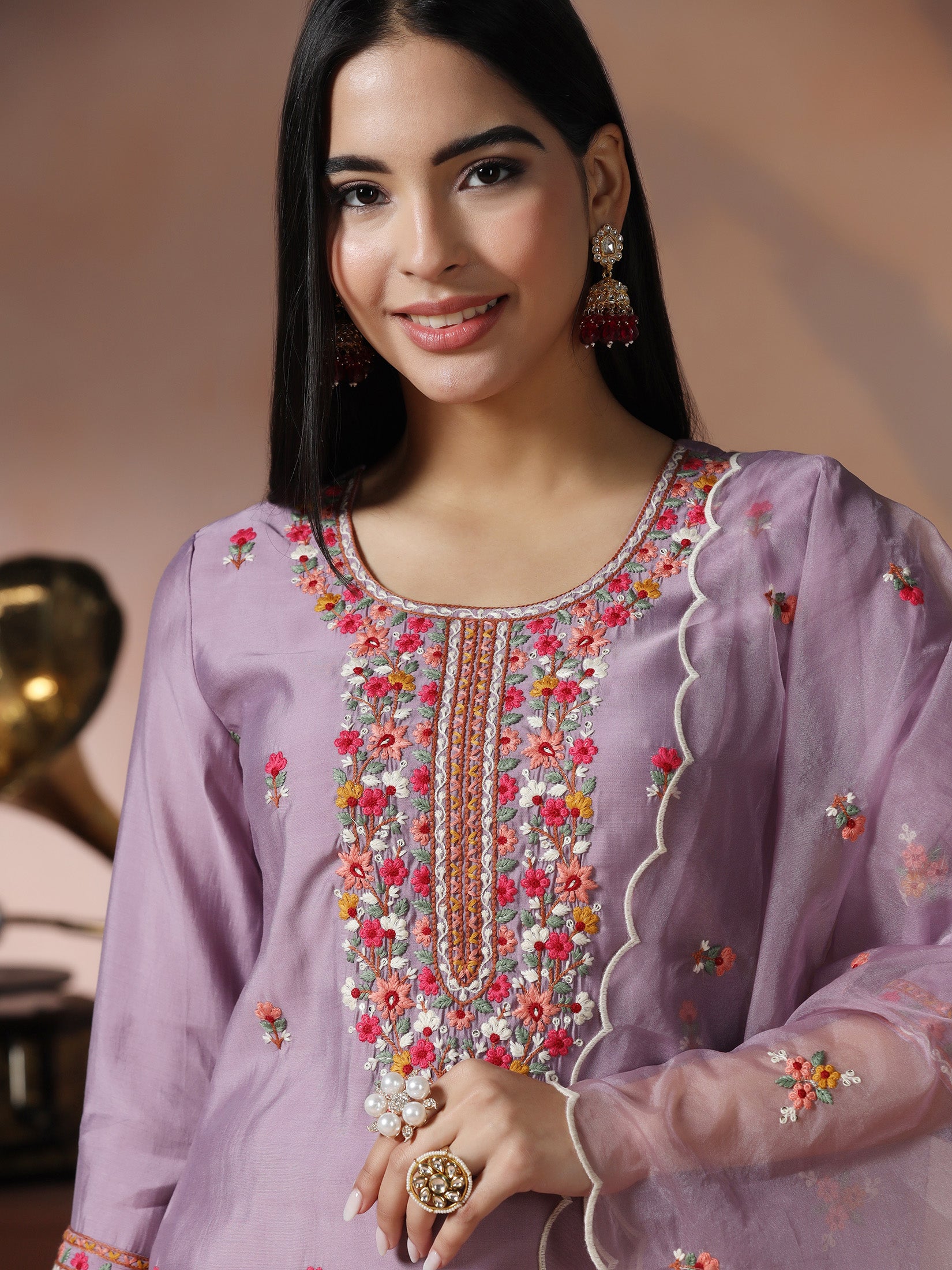 SIDH-26164KBLILAC_closer