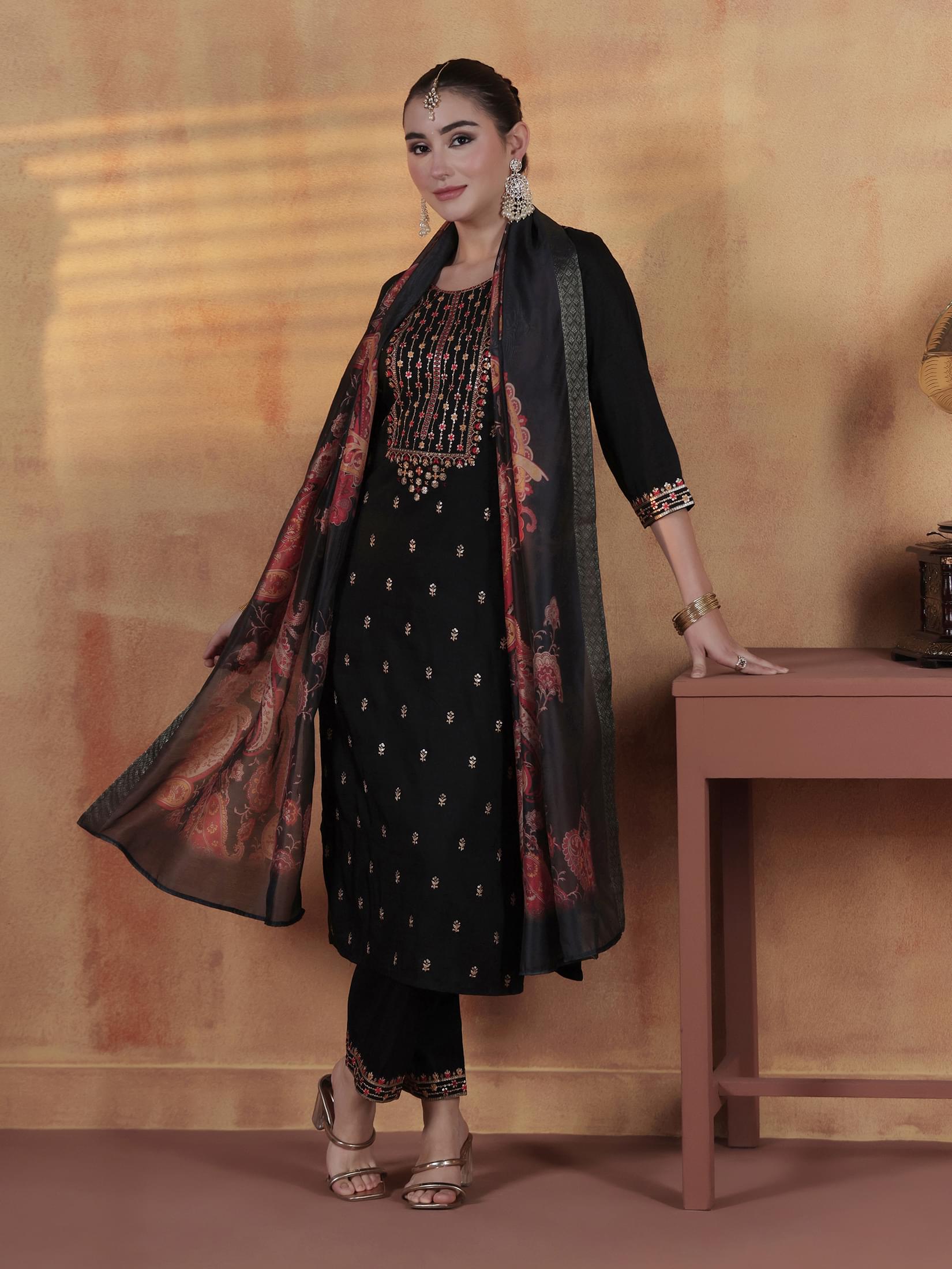 Women Chinon Black Embroidered Kurta Comfort Pant Dupatta.