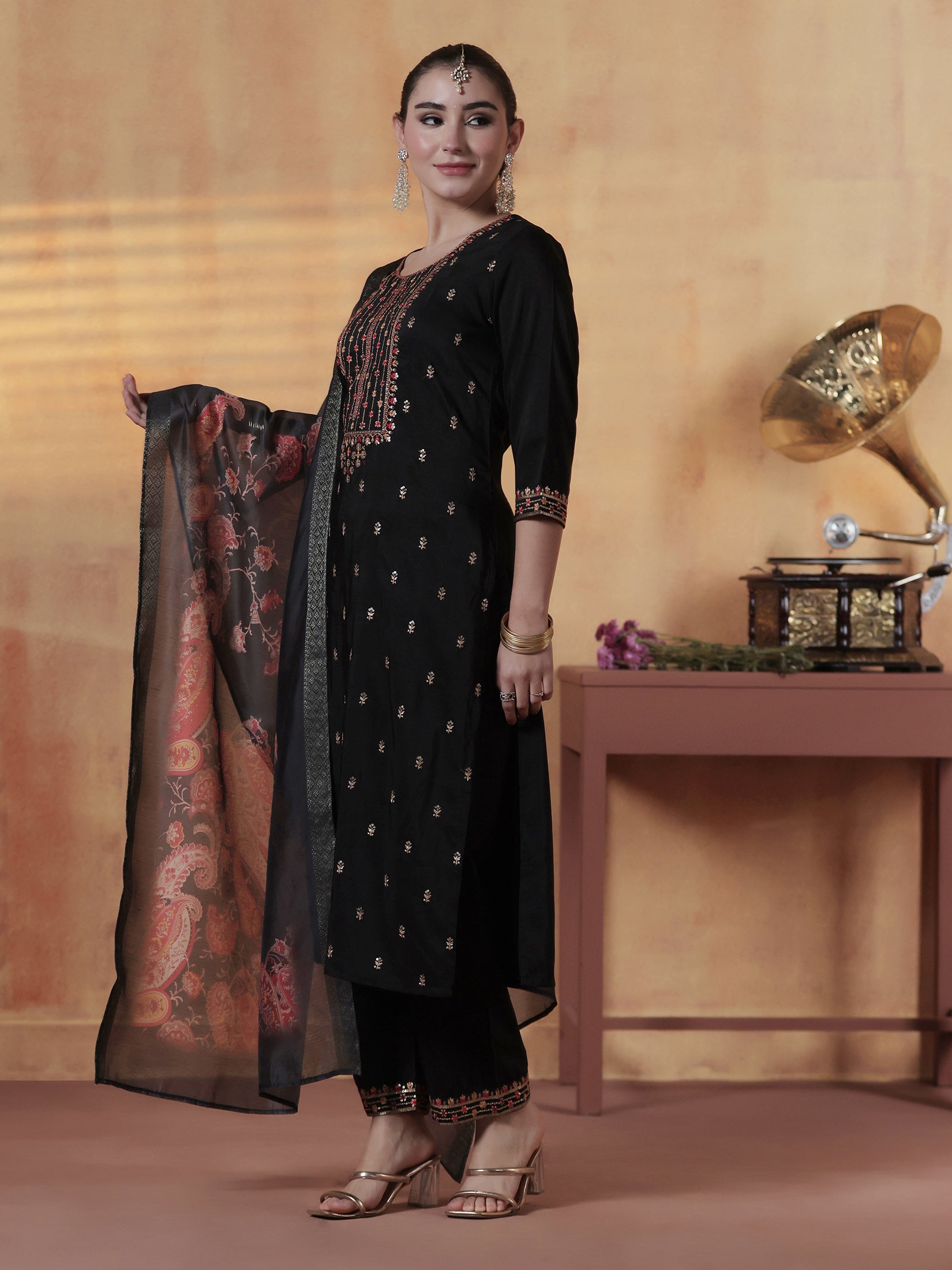 SIDH-26165KBBLACK_left