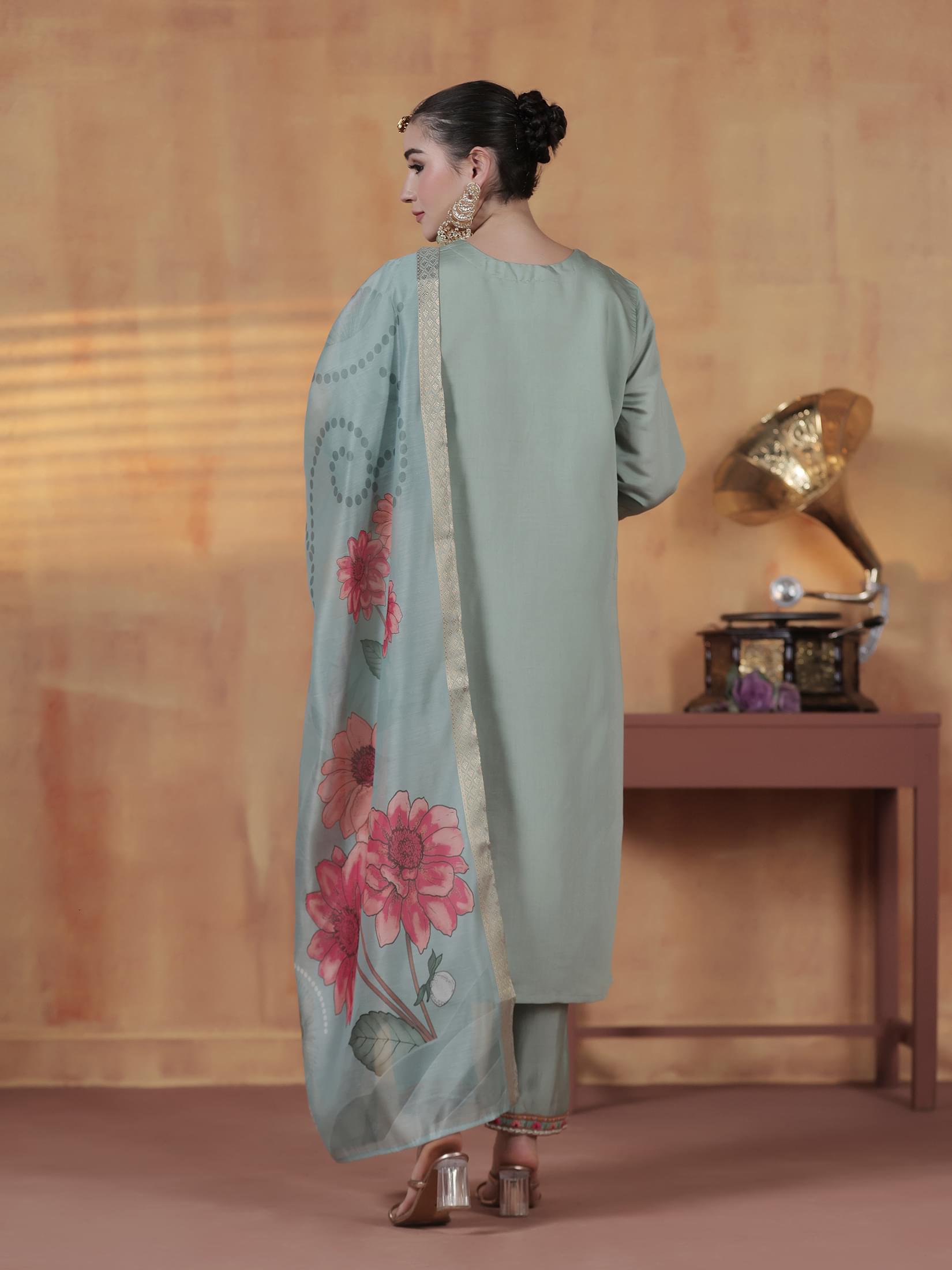 Women Silk Blend Green Embroidered Kurta Comfort Pant Dupatta.