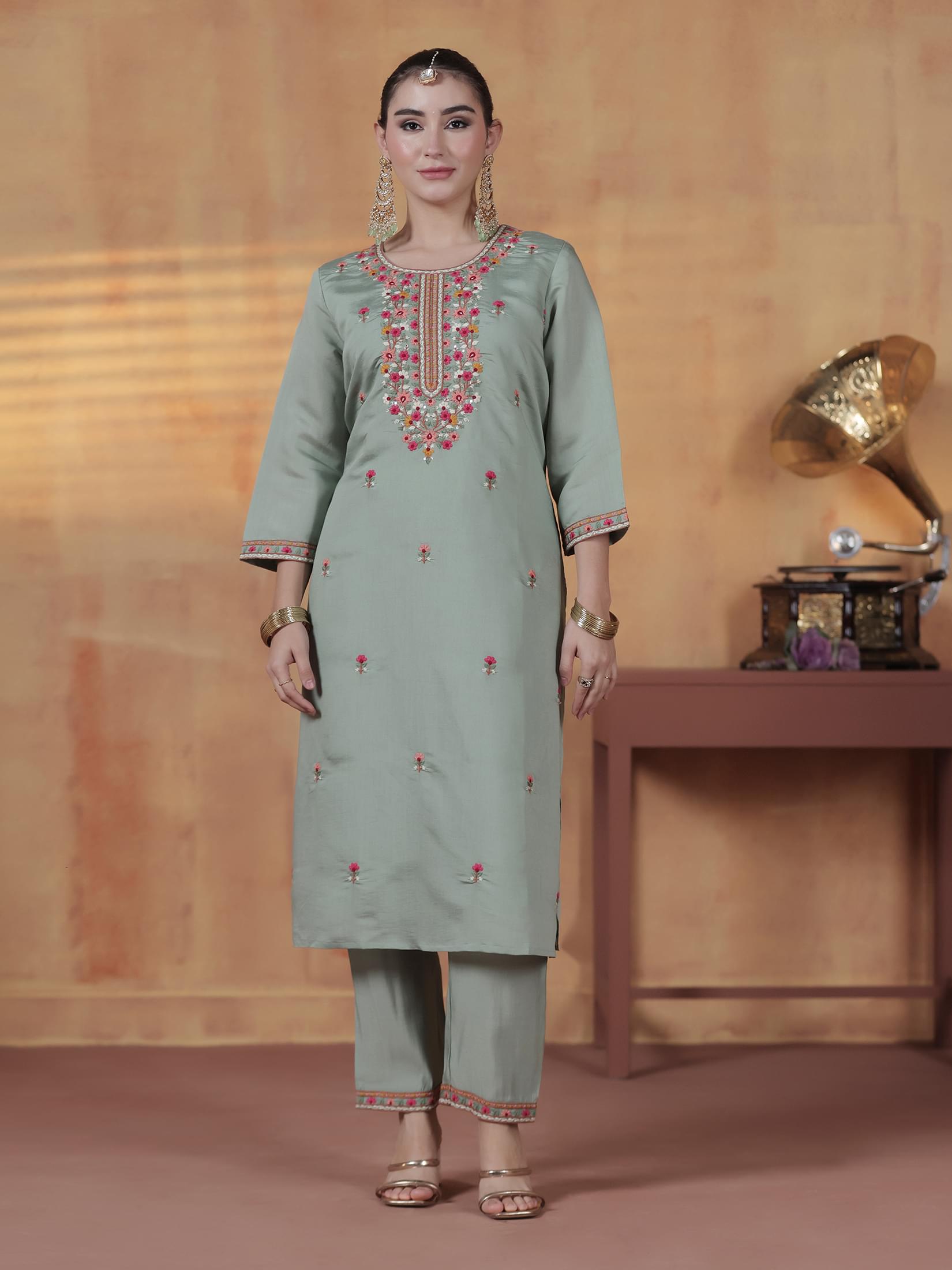 Women Silk Blend Green Embroidered Kurta Comfort Pant Dupatta.