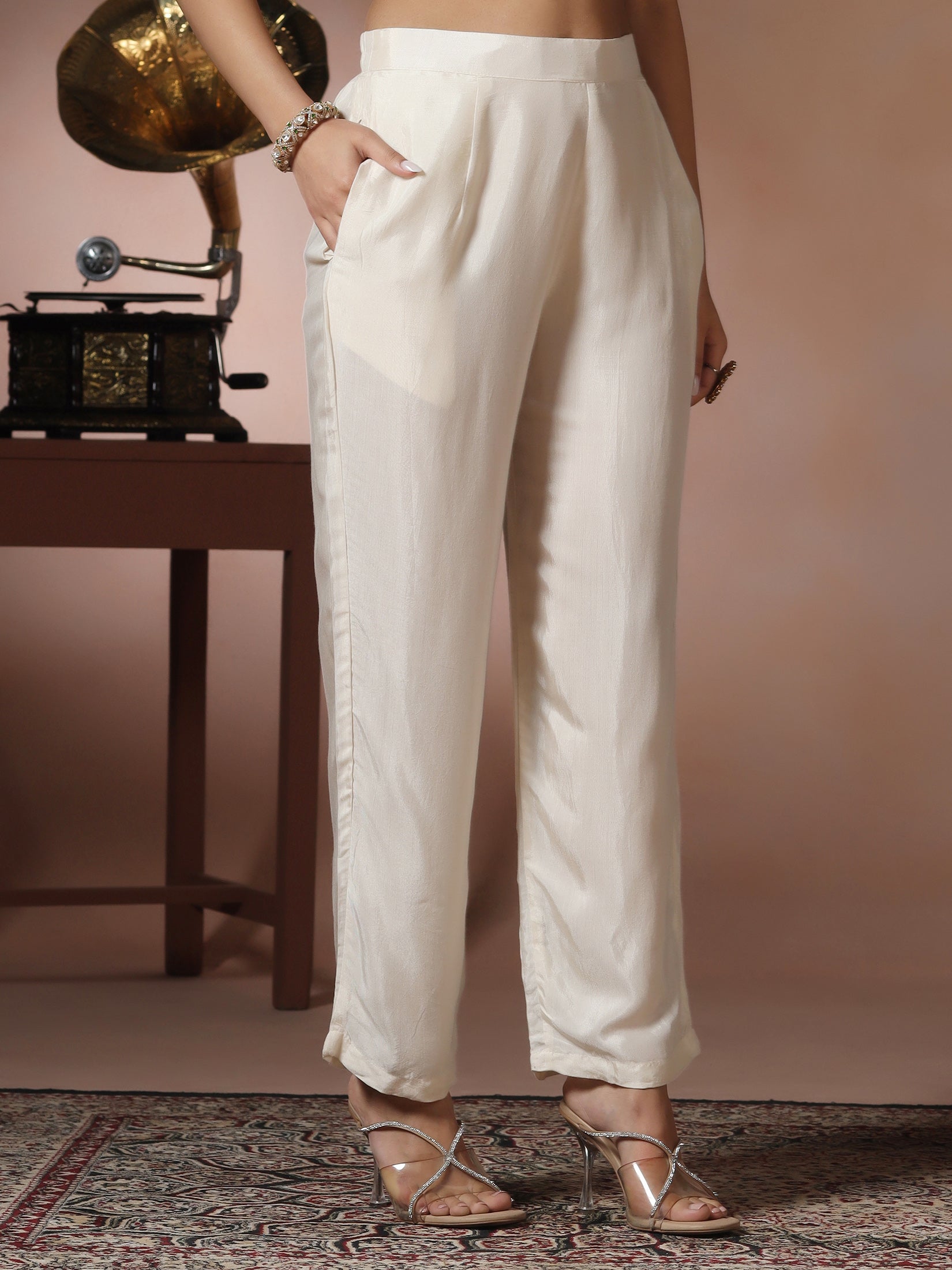 SWF-101OFFWHITE_bottom