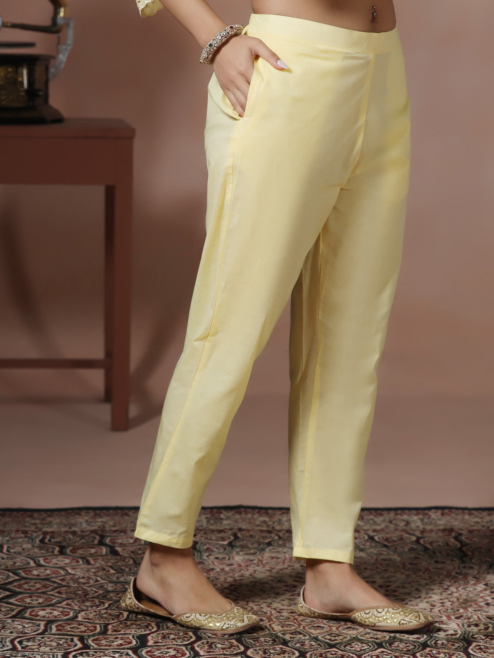 SWF-7012YELLOW_bottom