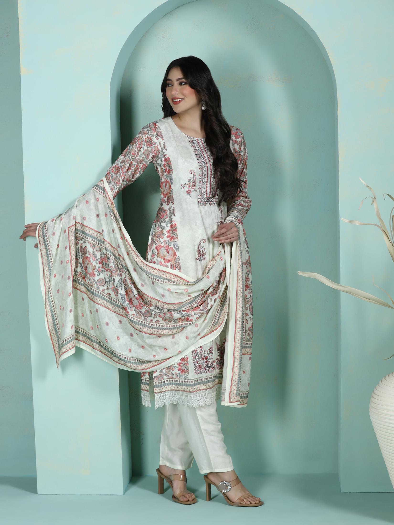 SWF-8053_OFFWHITE-detail