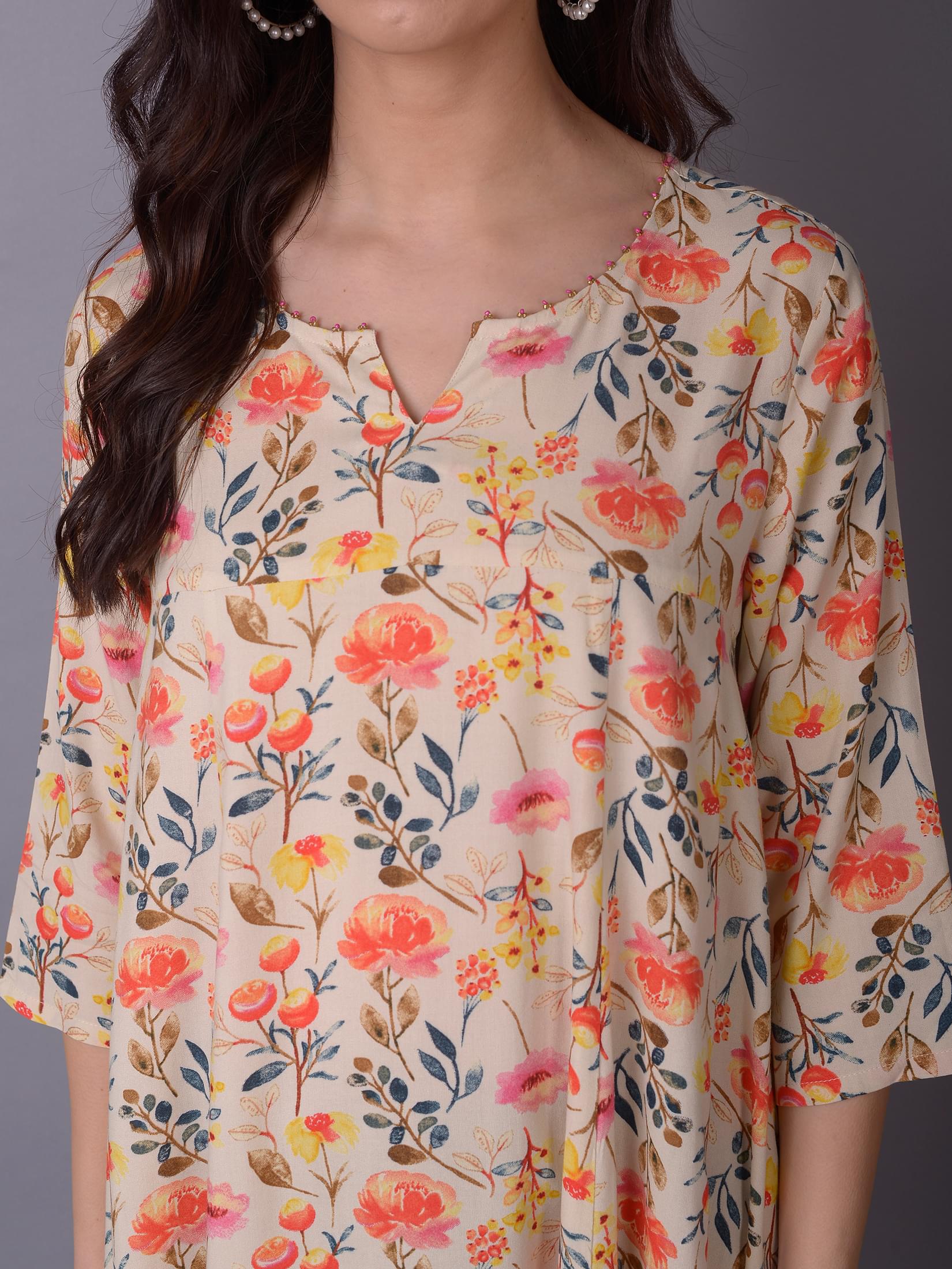 Women Multicolor Floral Printed Kurta.
