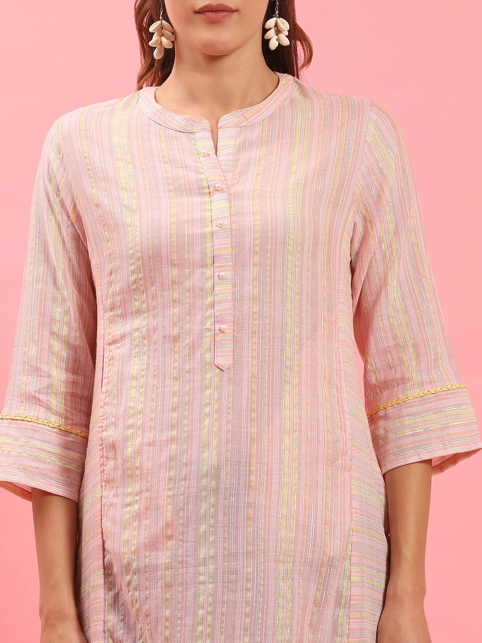 Women Peach Stripe Printed Kurta.