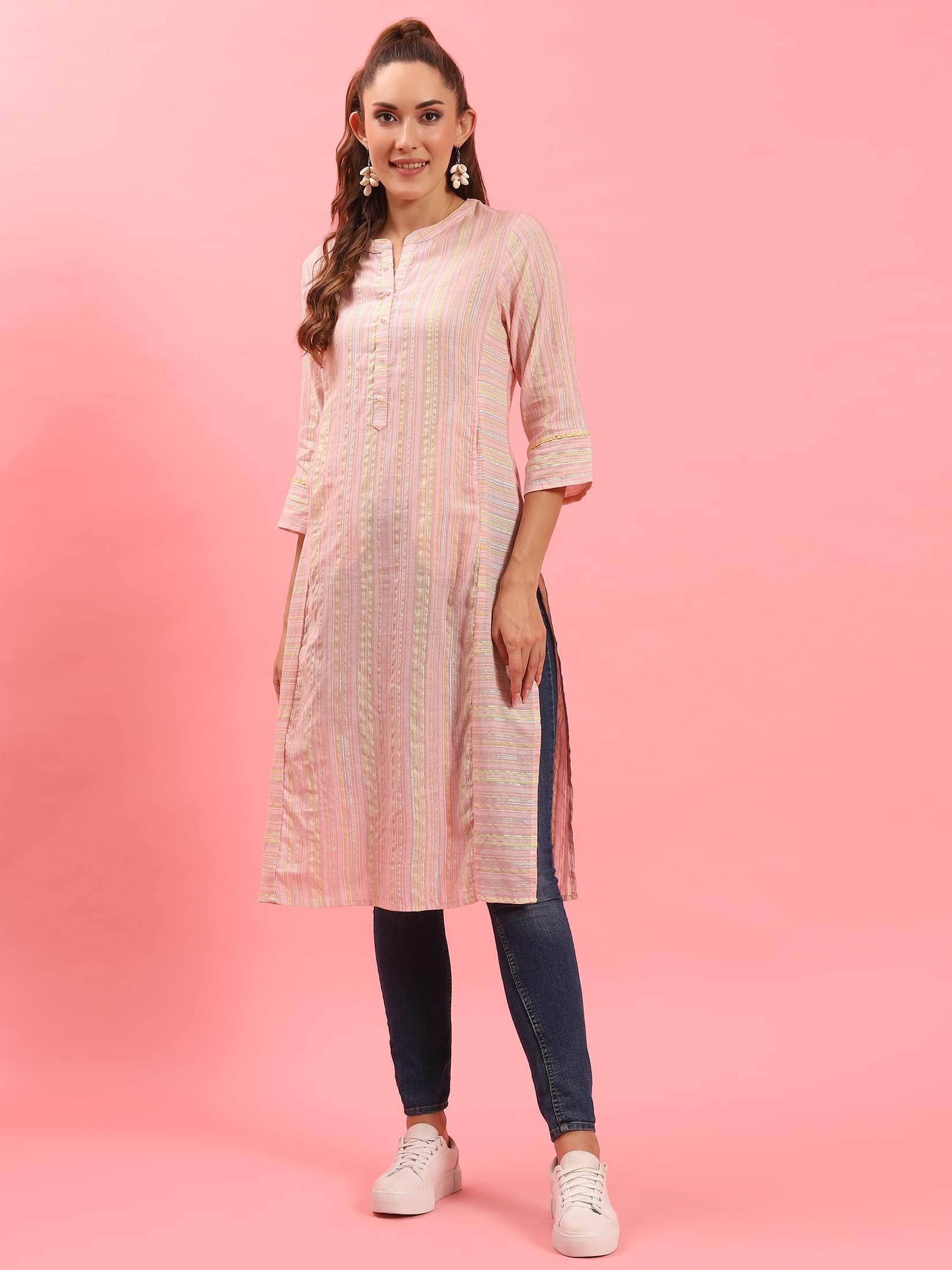 Women Peach Stripe Printed Kurta.