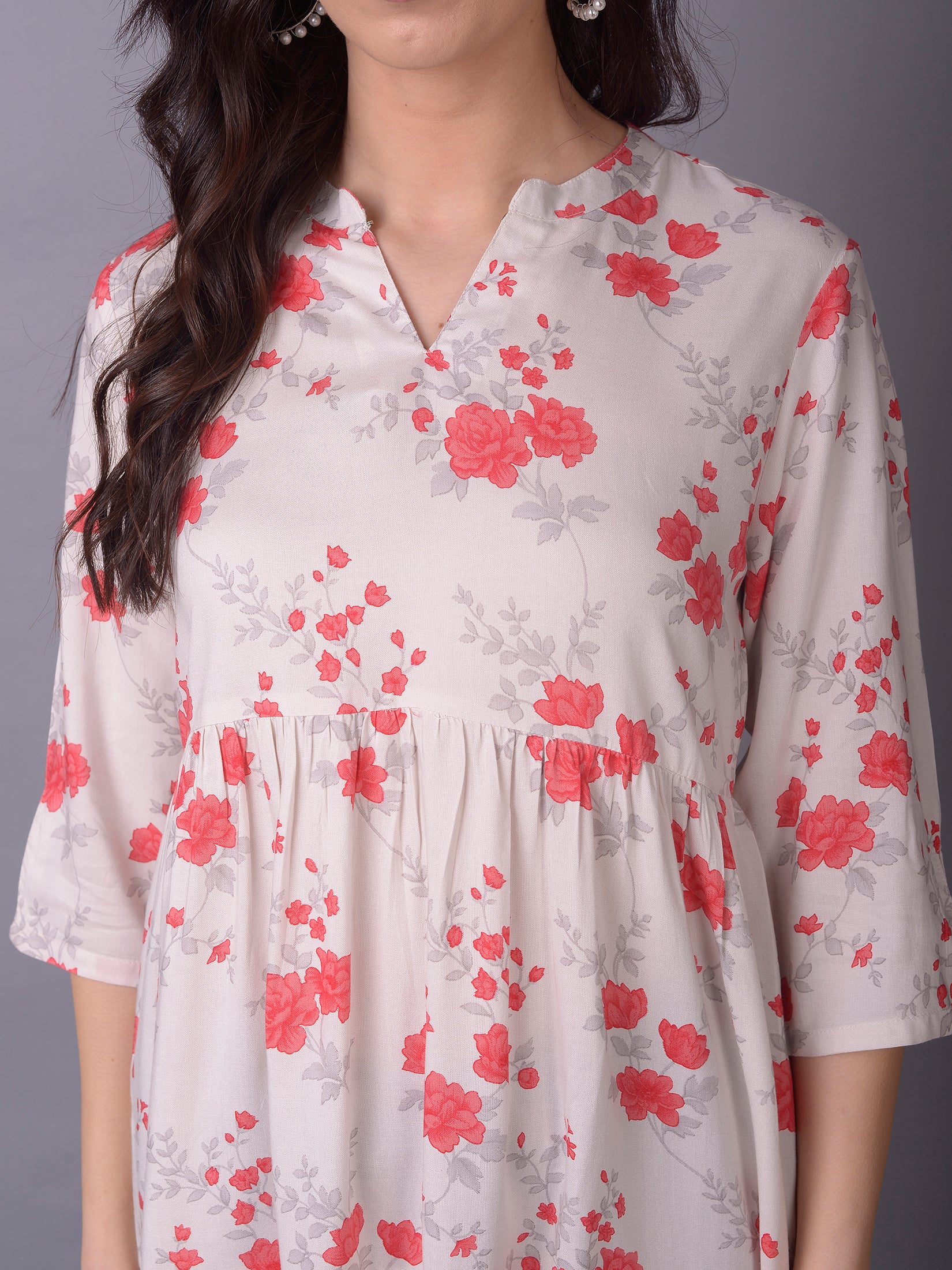 10292OFFWHITERED_closer