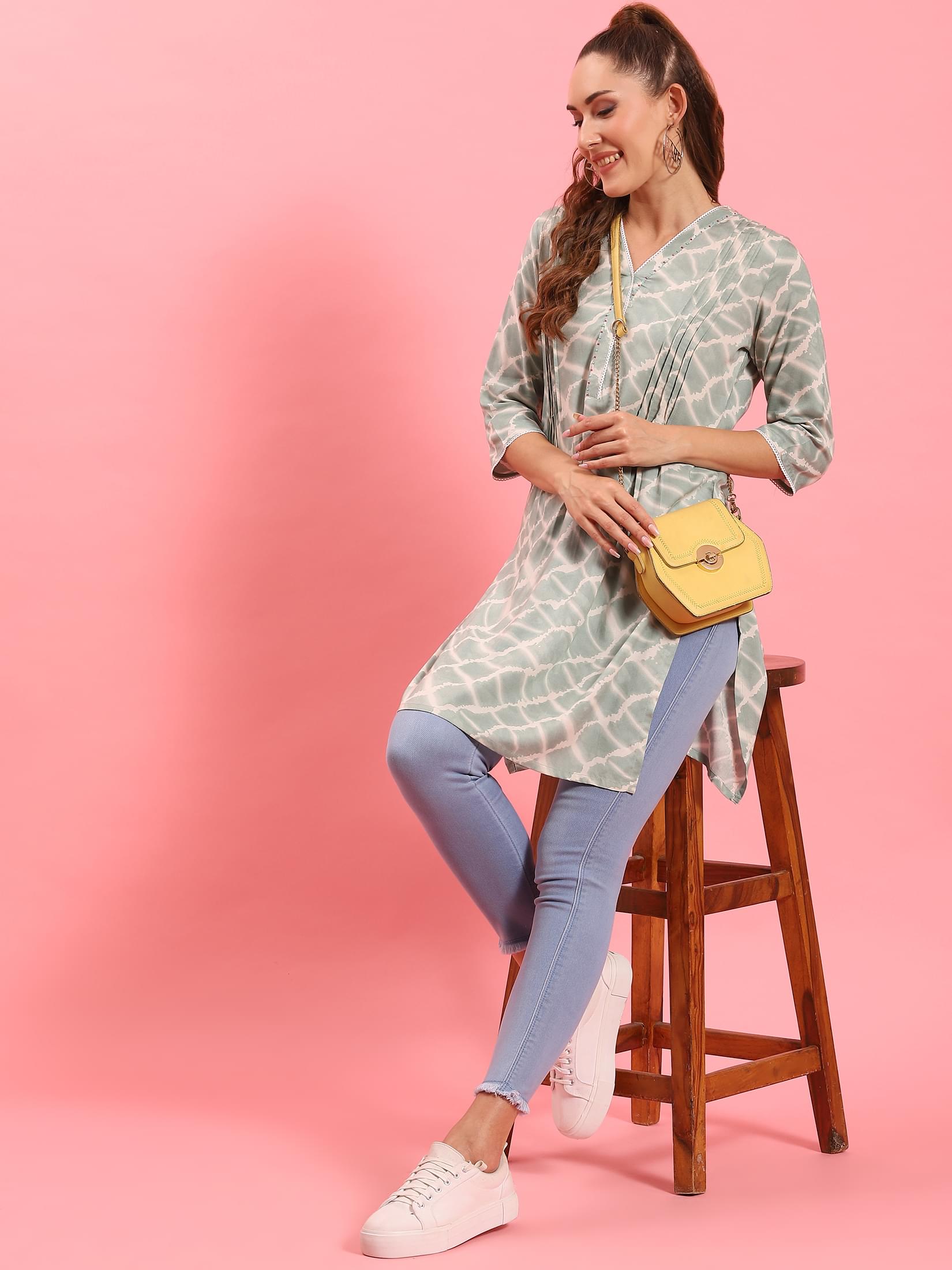 Women Green Tie Dye Printed Kurti.