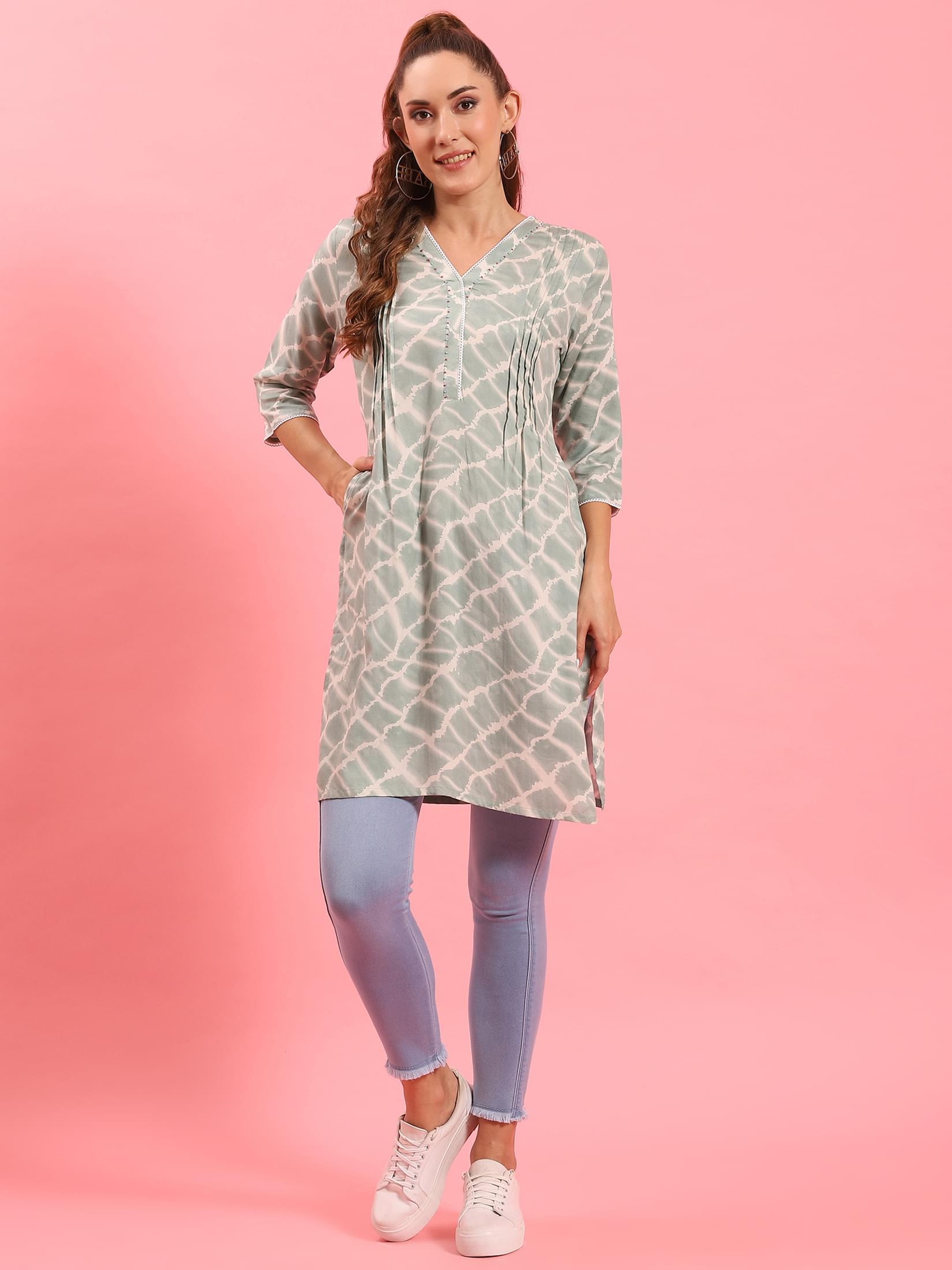Women Green Tie Dye Printed Kurti.
