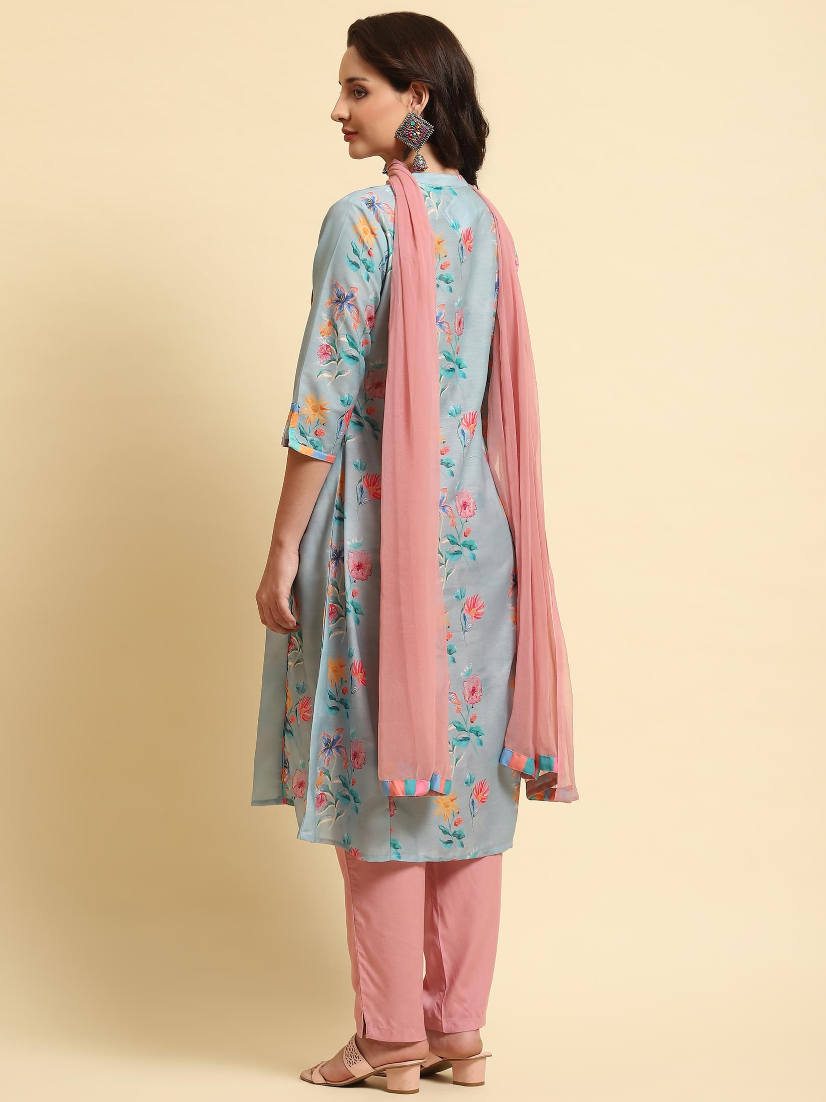 Women Green Printed Kurta Trouser Dupatta.